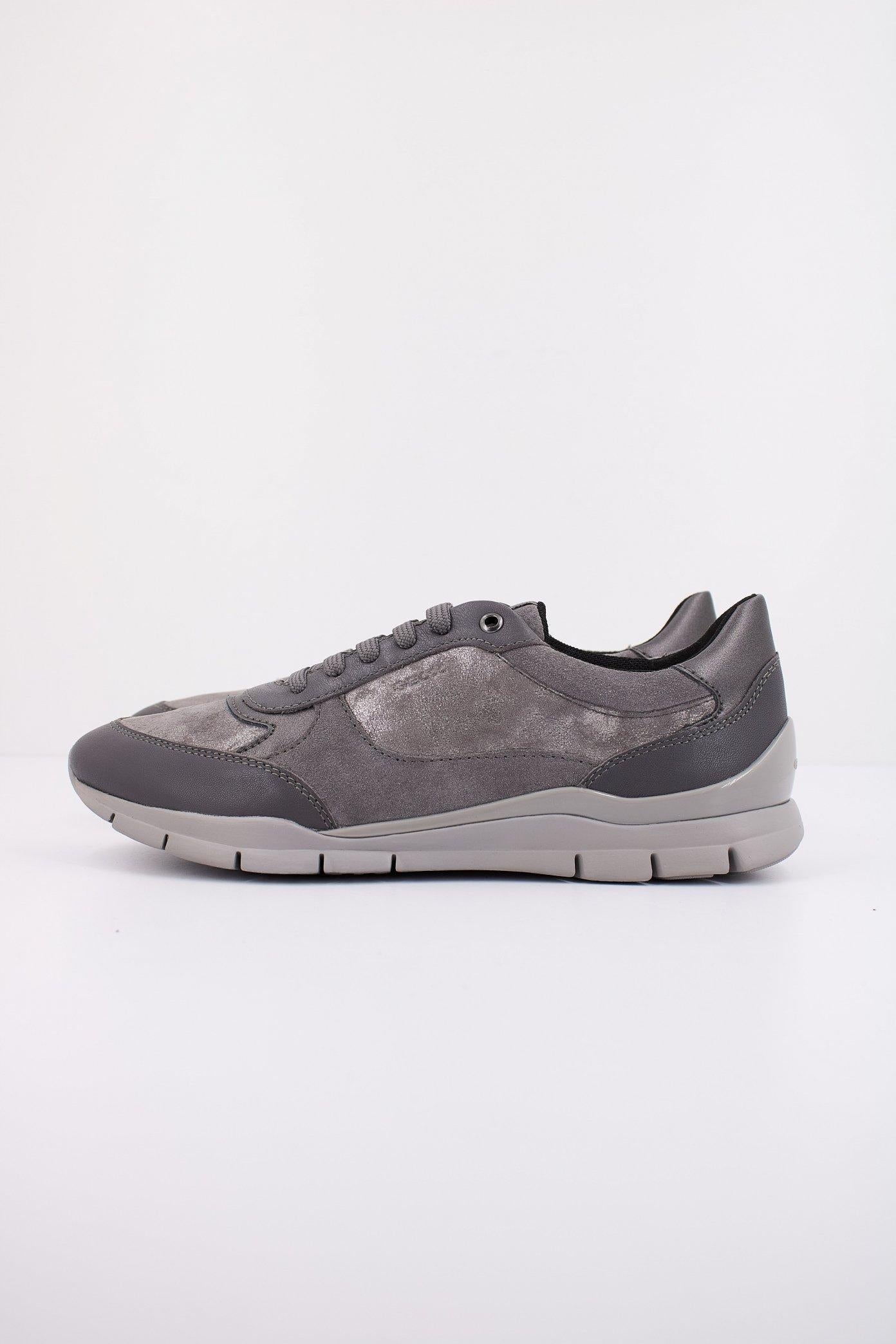 GEOX D SUKIE en color GRIS (1)