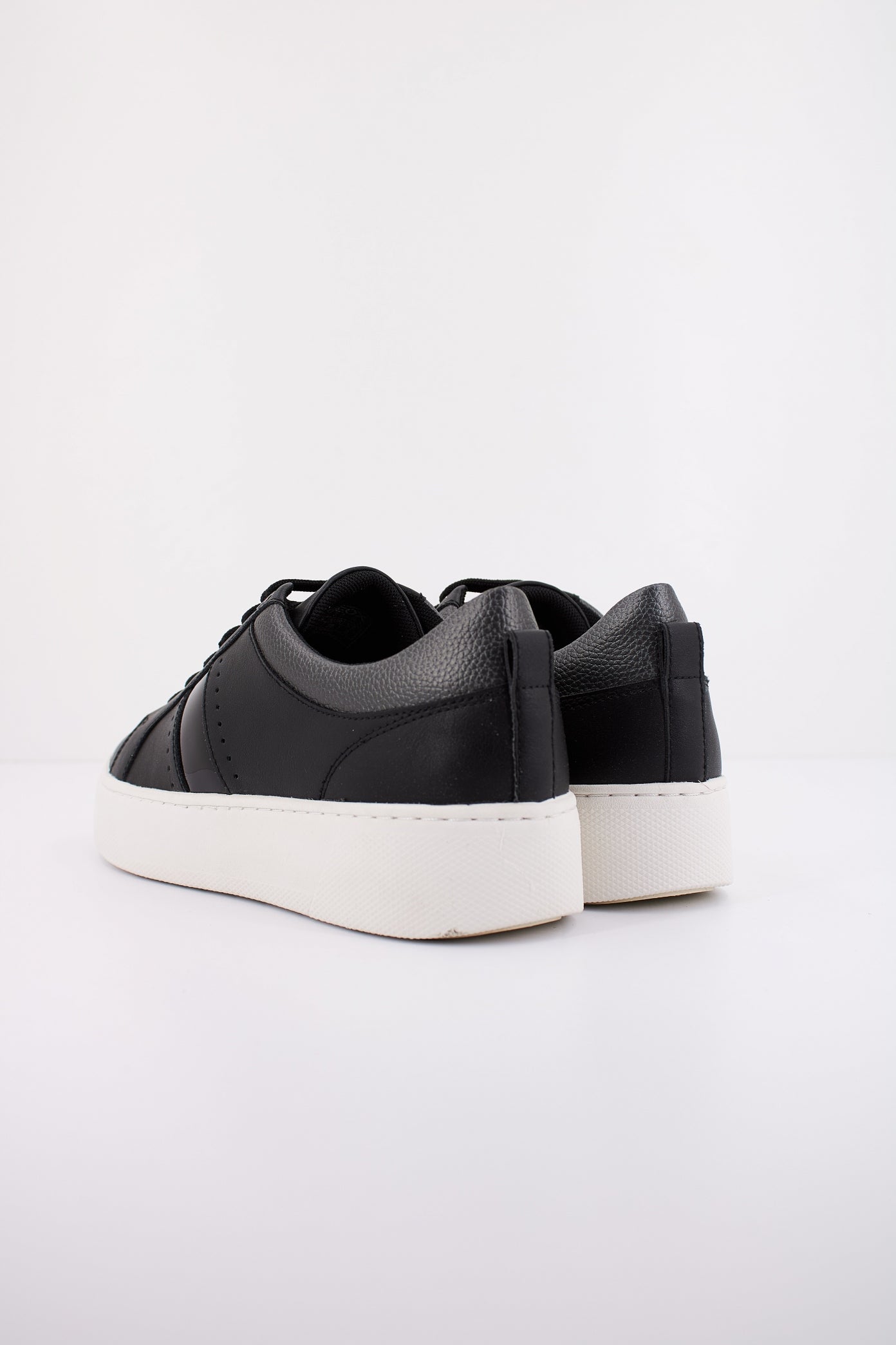 GEOX D SKYELY en color NEGRO (4)