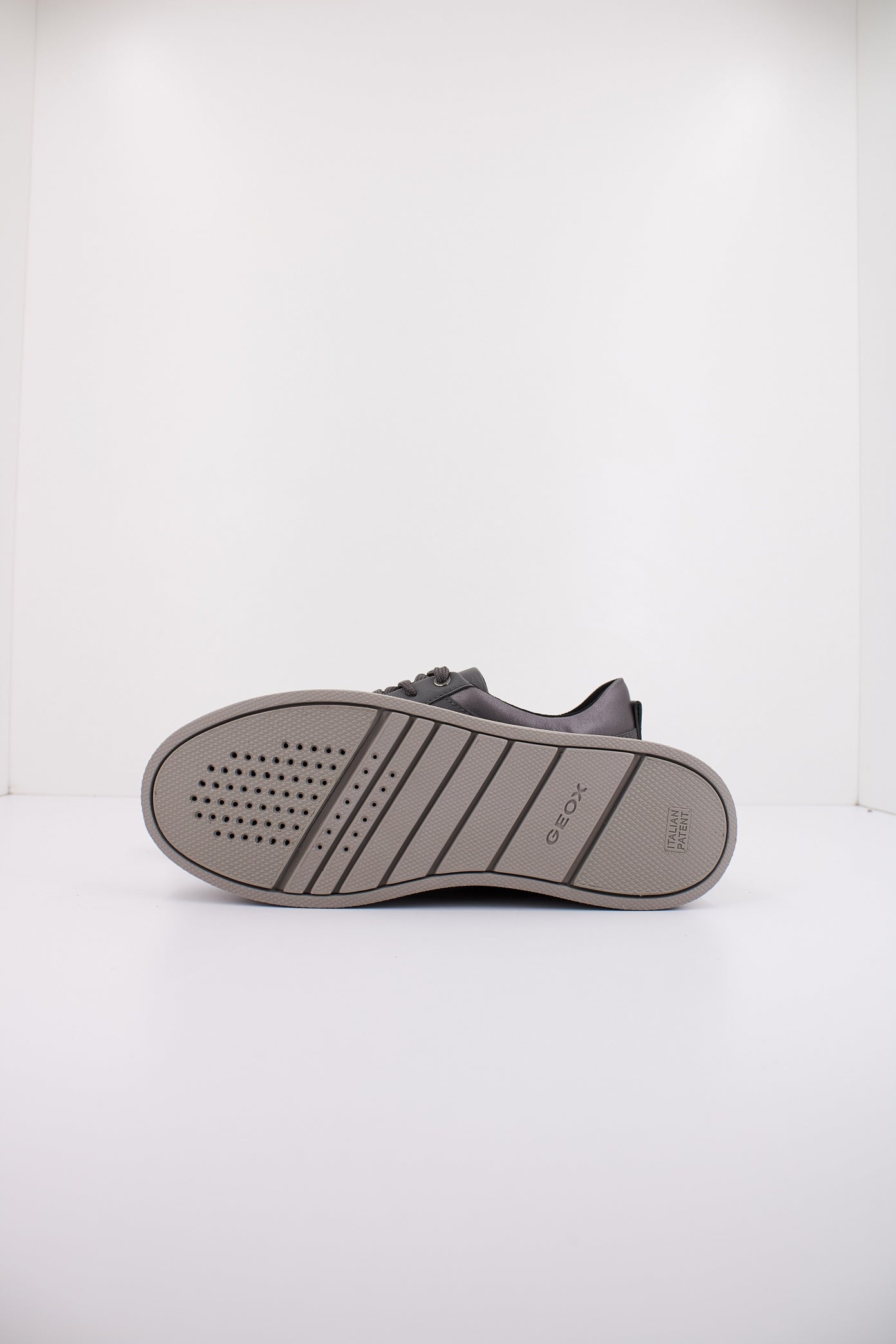 GEOX D SKYELY en color GRIS (5)