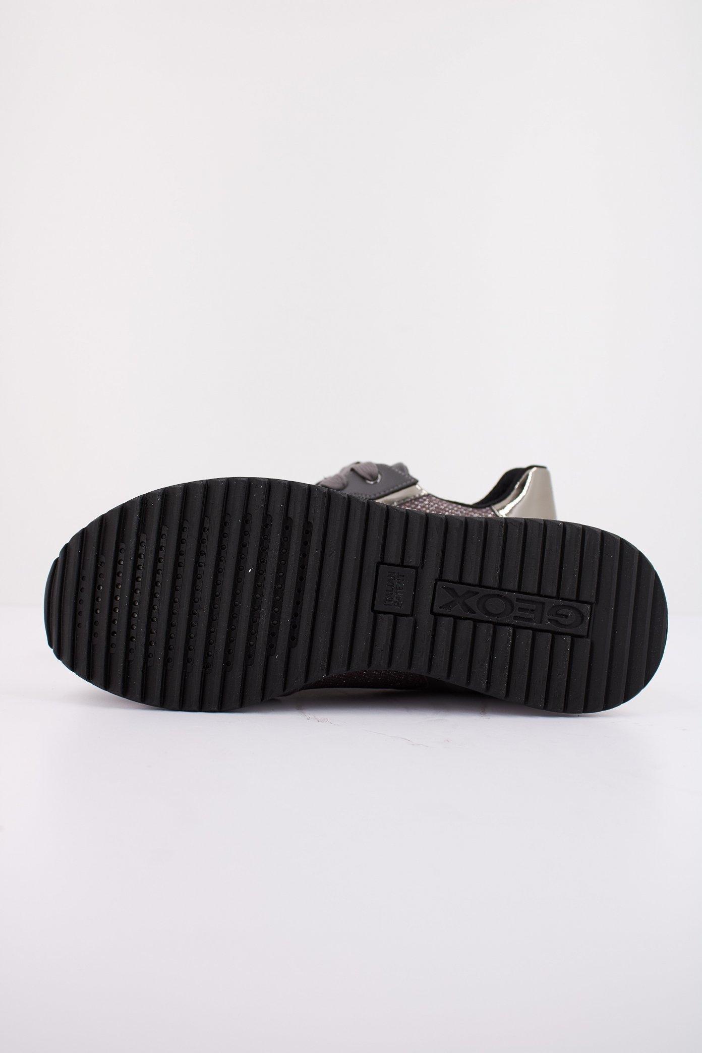 GEOX D DORALEA en color GRIS (5)