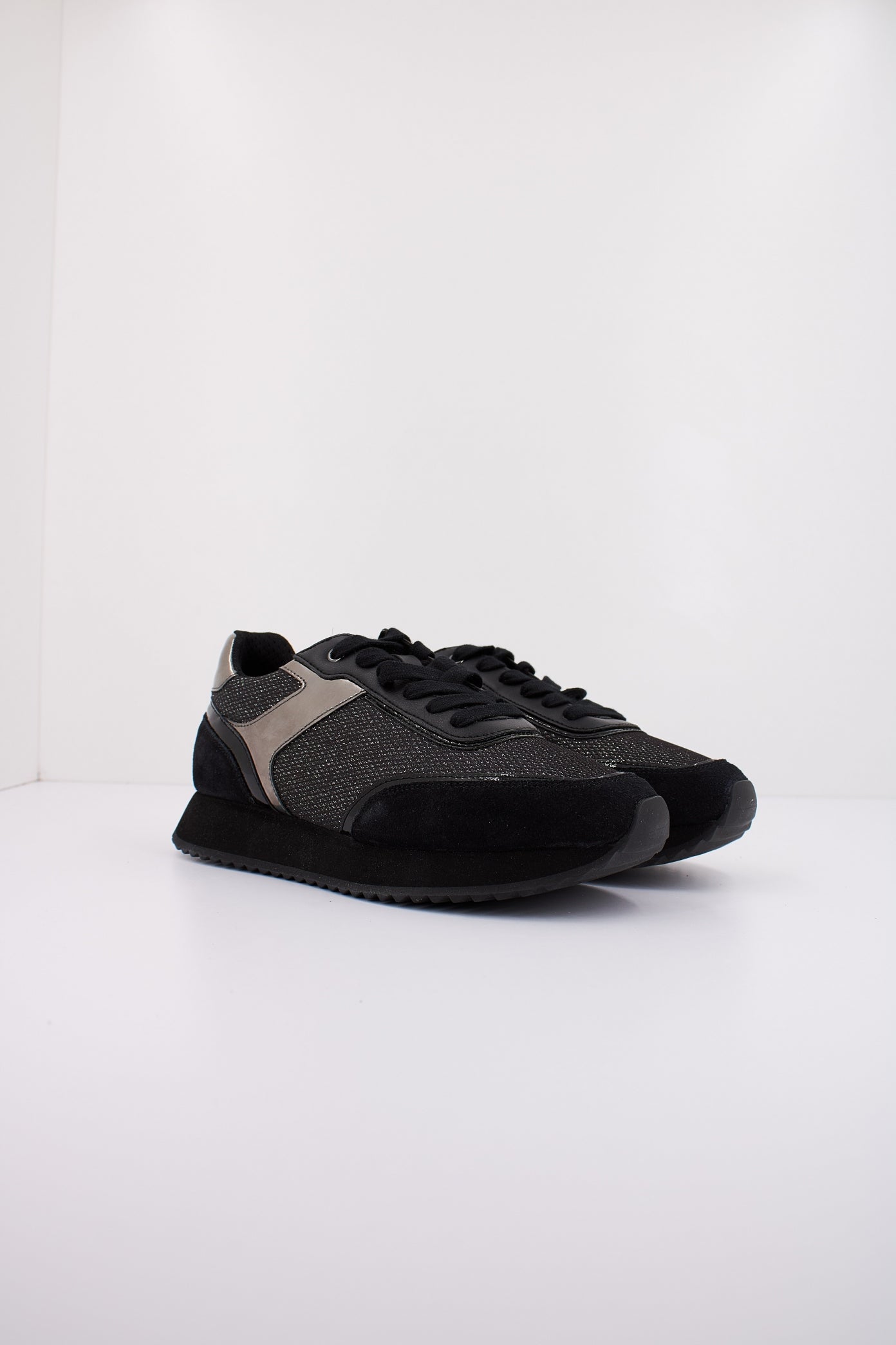 GEOX D DORALEA en color NEGRO (2)