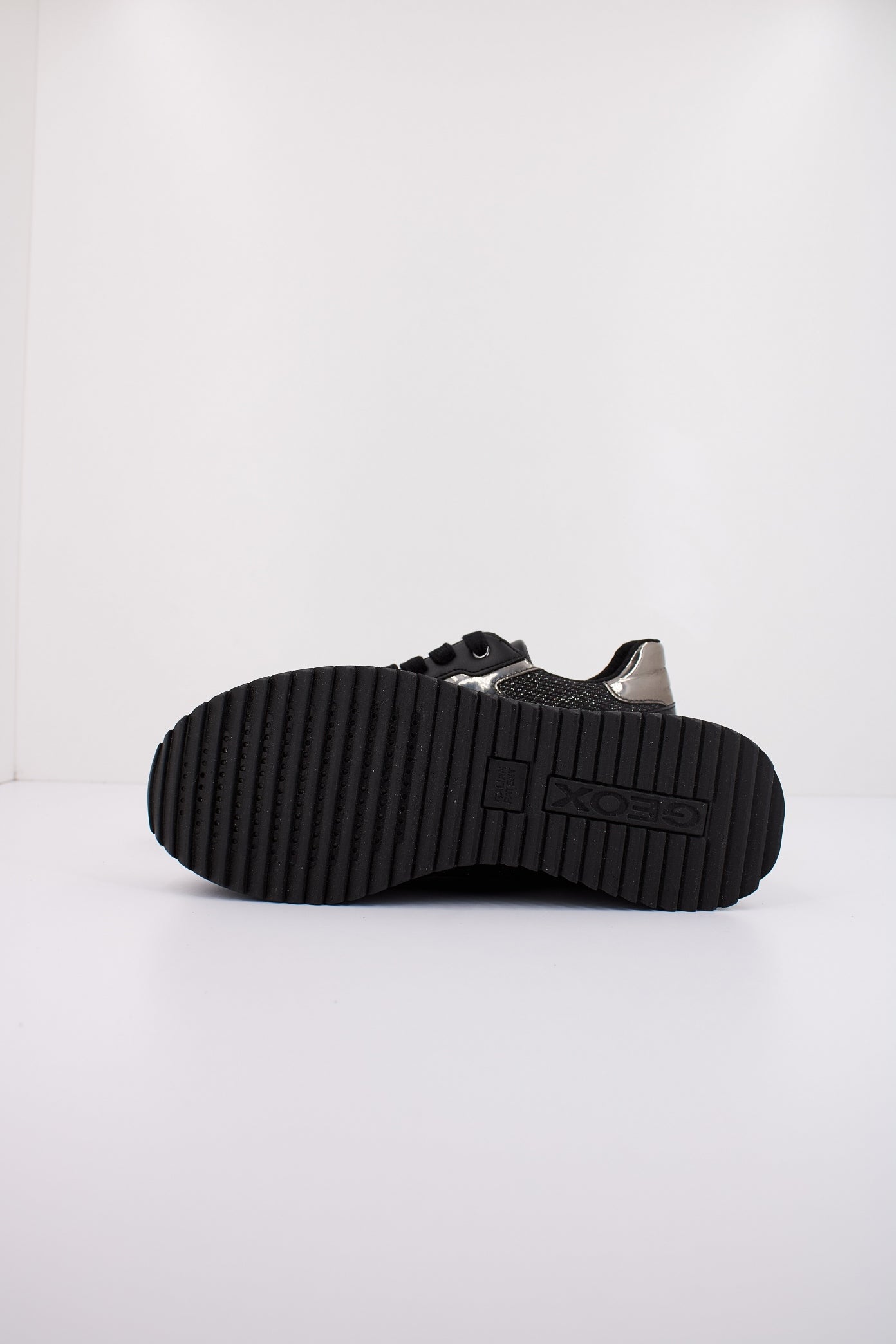 GEOX D DORALEA en color NEGRO (5)
