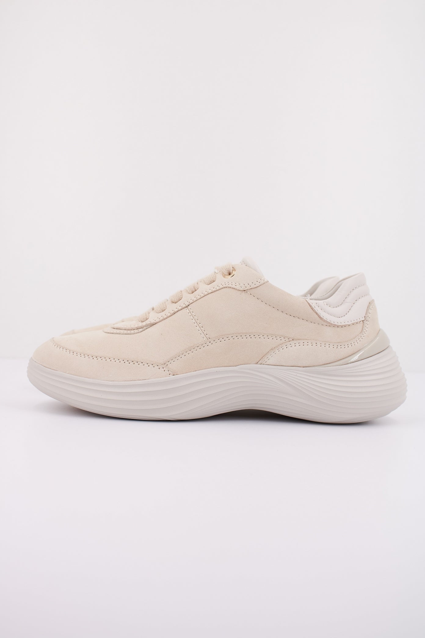GEOX D FLUCTIS en color BEIS (1)