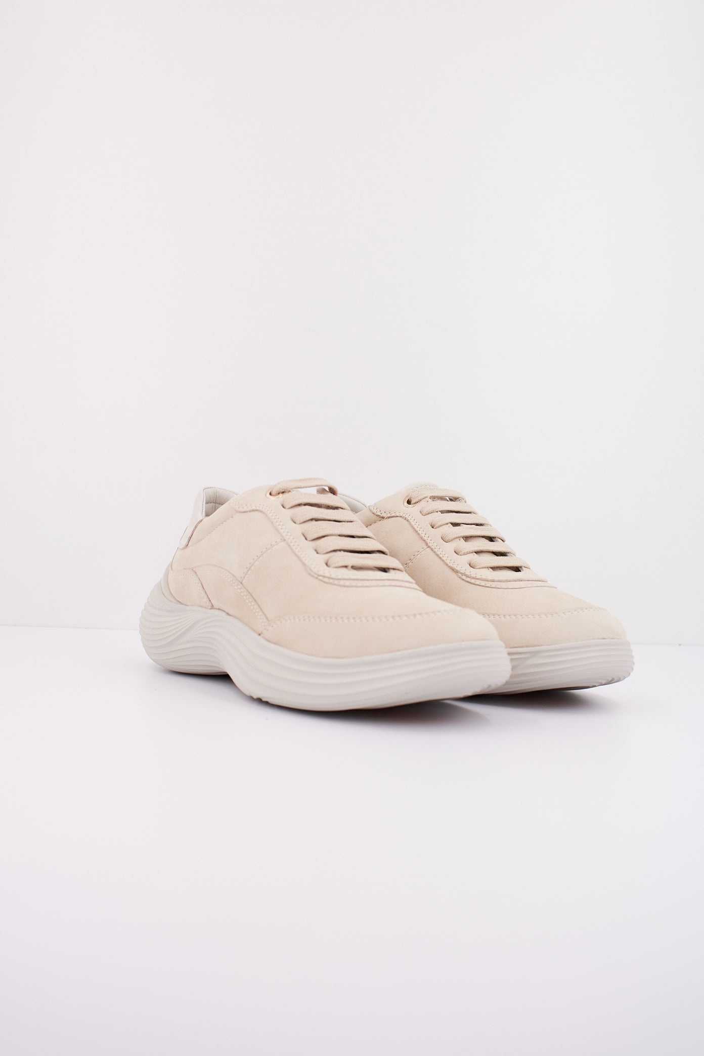 GEOX D FLUCTIS en color BEIS (2)