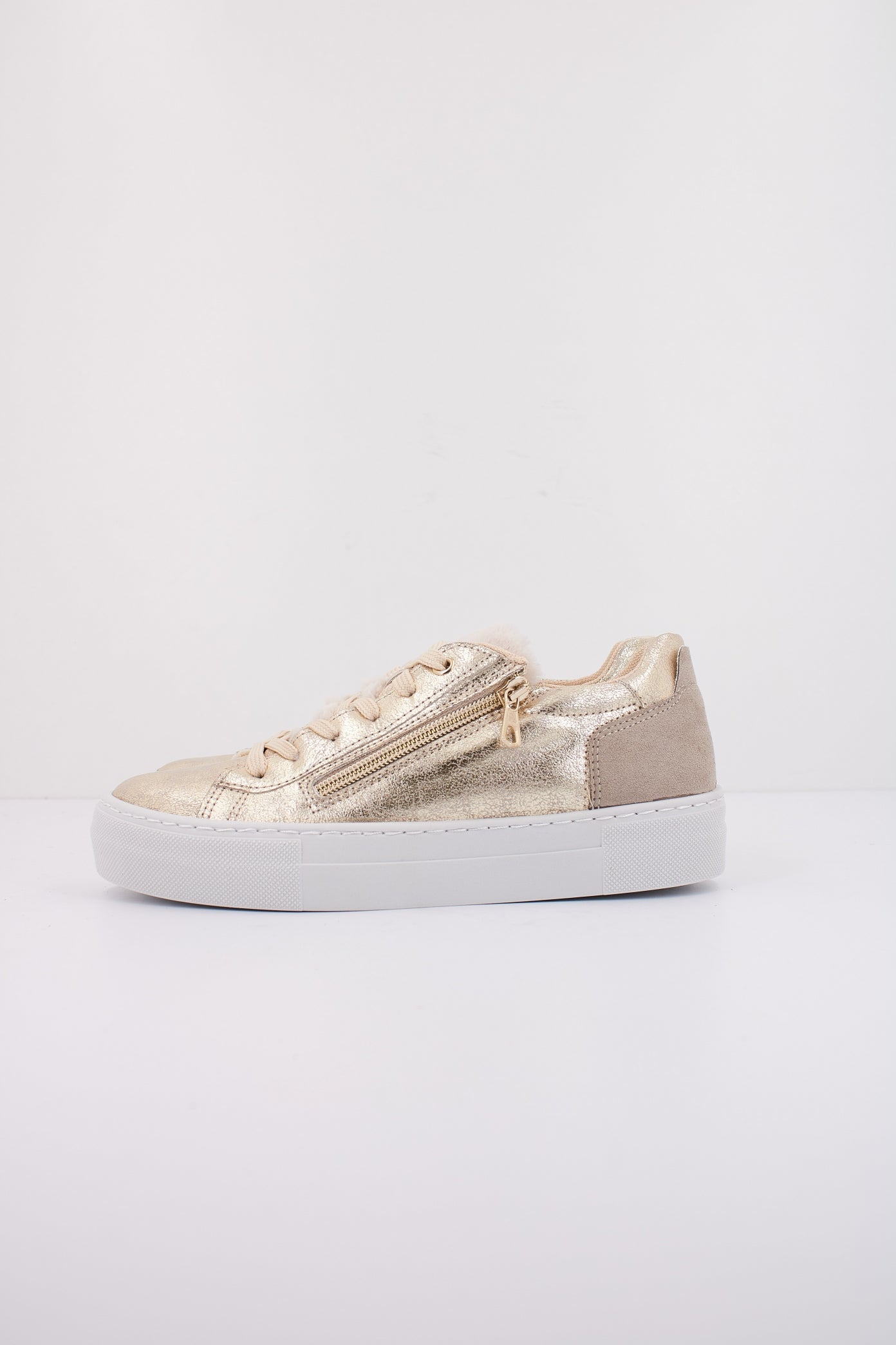 GEOX D CLAUDIN en color ORO (1)