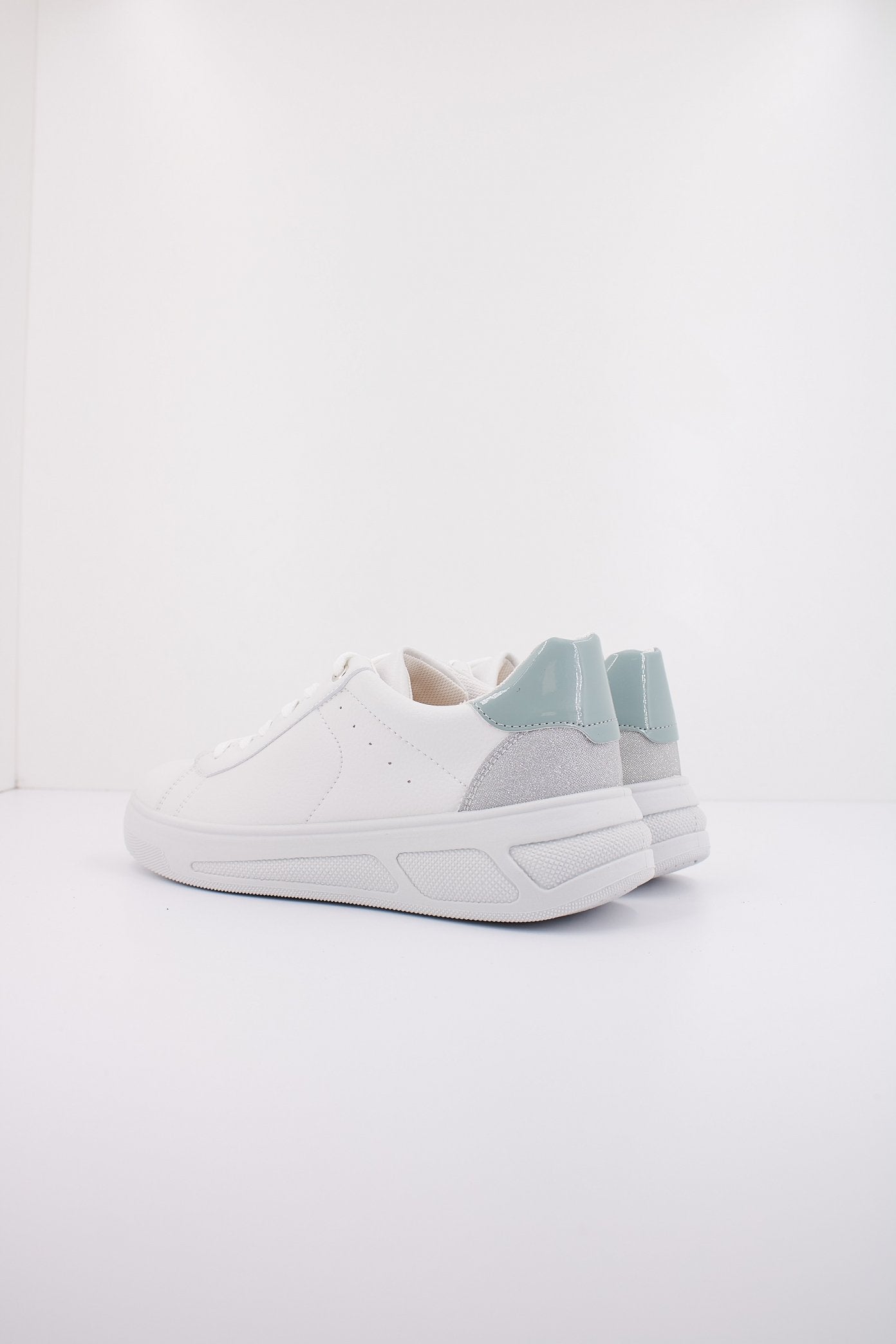 GEOX D LJUBA en color BLANCO (4)