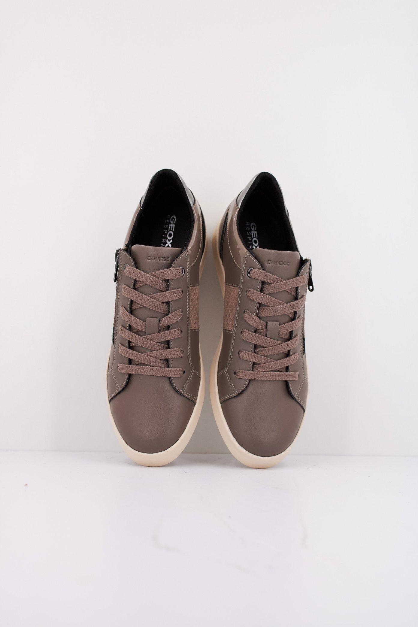 GEOX D BLOMIEE en color MARRON (3)