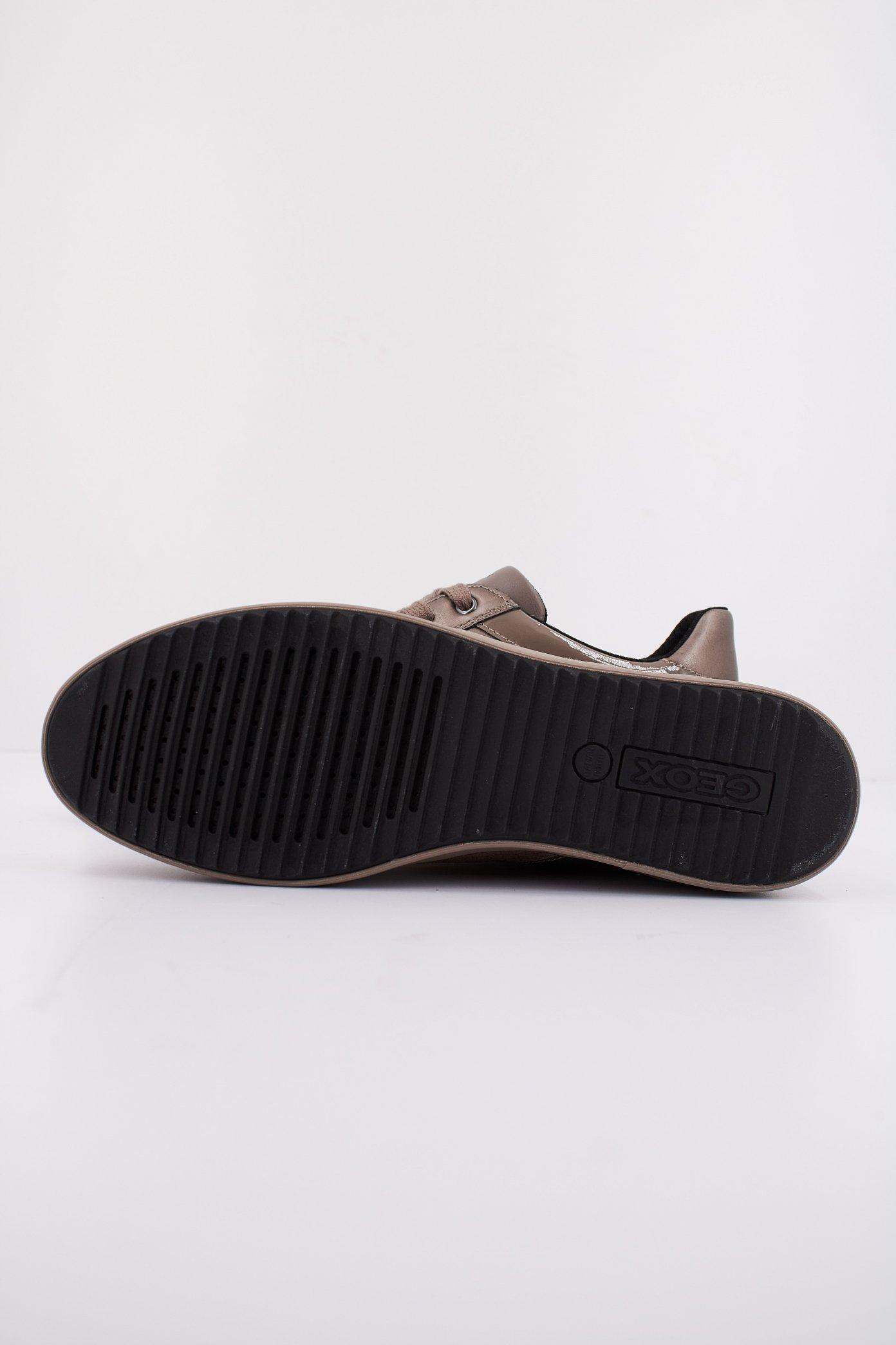 GEOX D BLOMIEE en color MARRON (5)