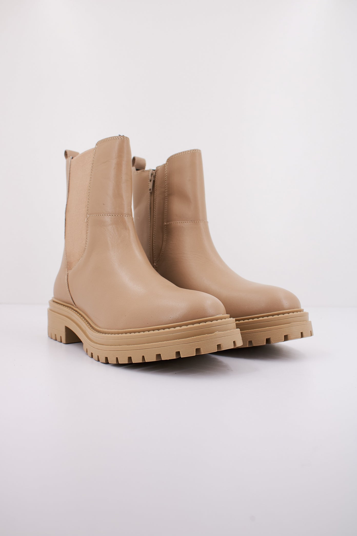 GEOX D IRIDEA en color BEIS (2)