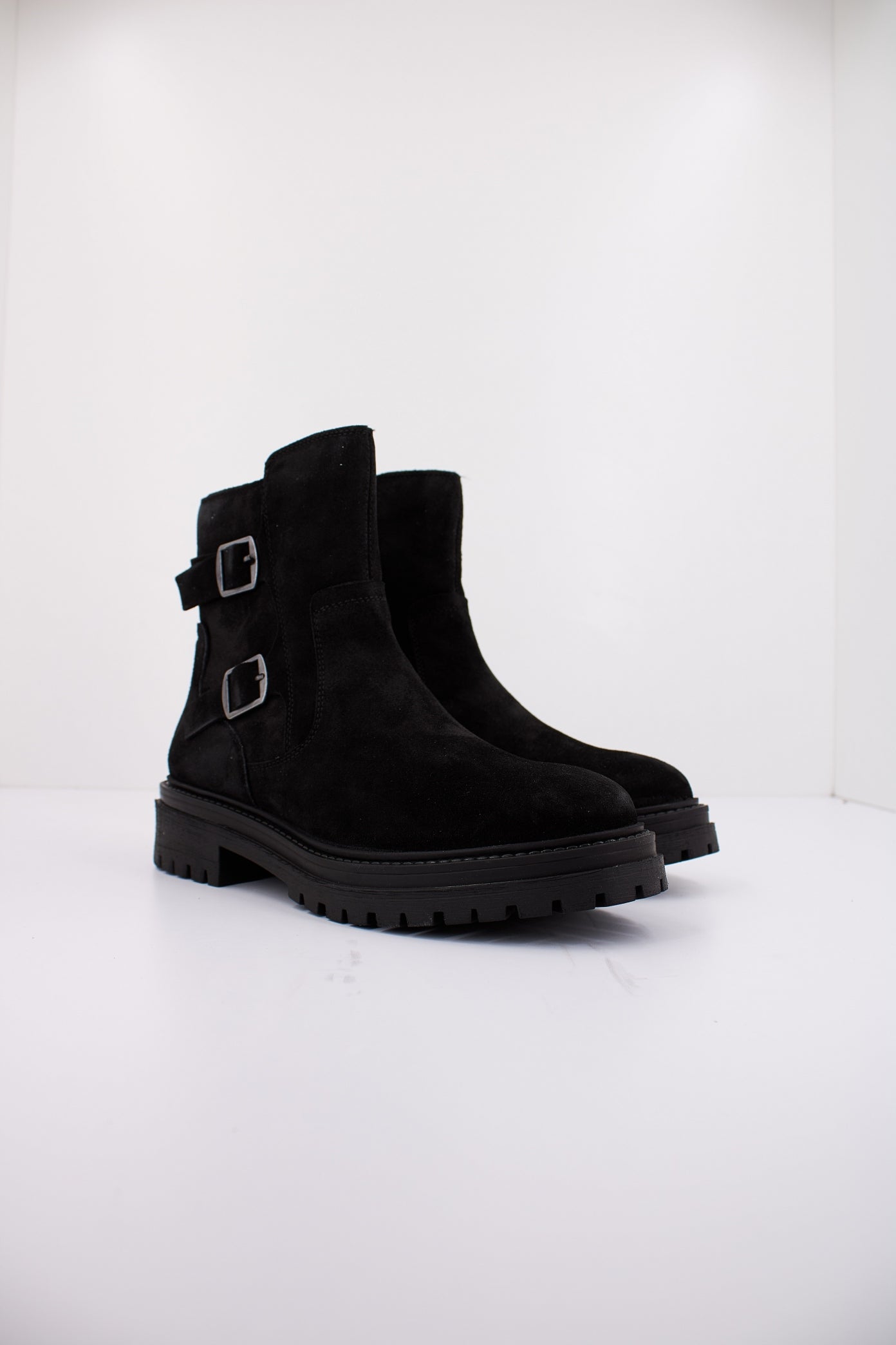 GEOX D IRIDEA en color NEGRO (2)
