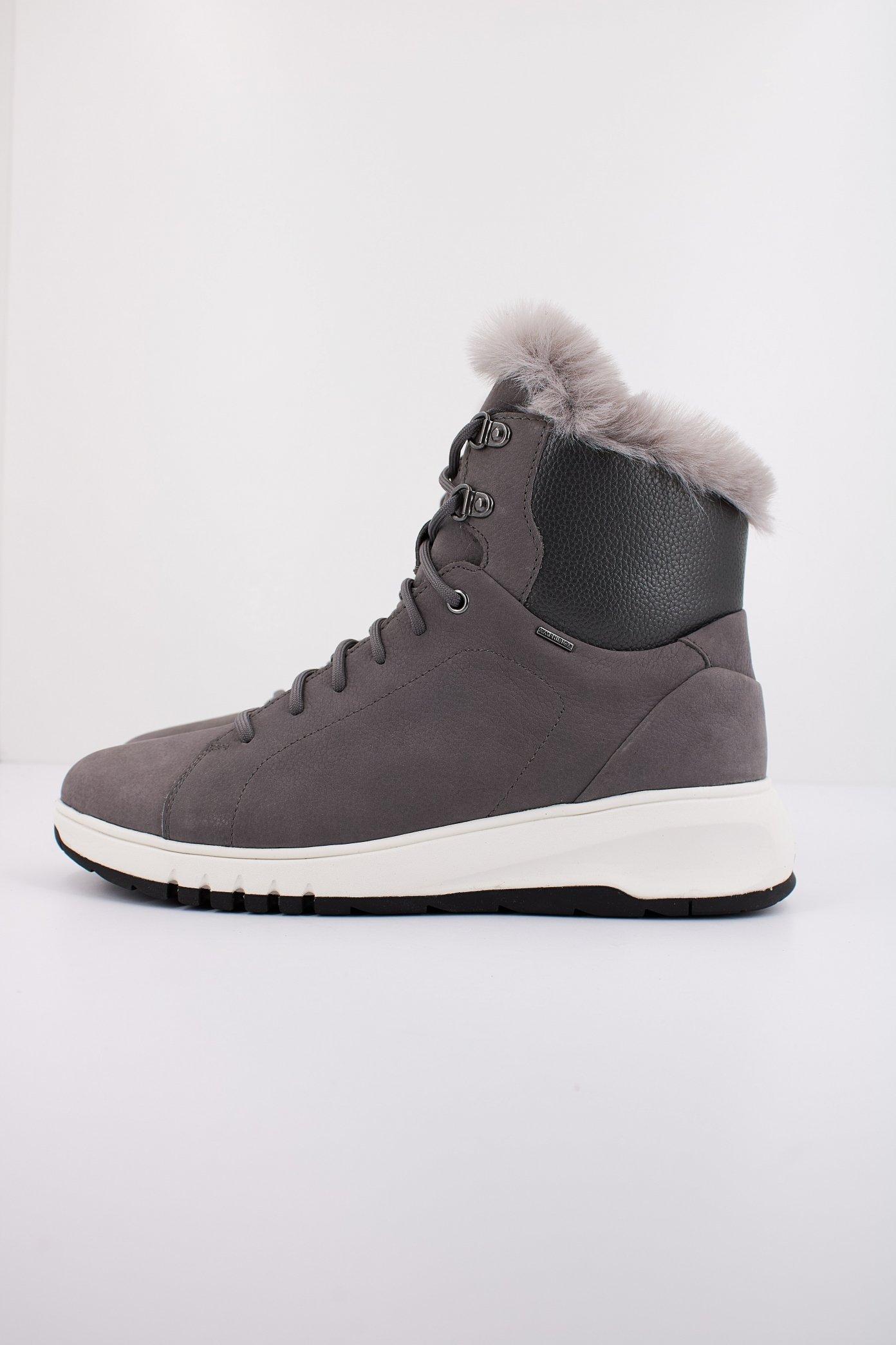 GEOX D AERANTIS X B ABX en color GRIS (1)