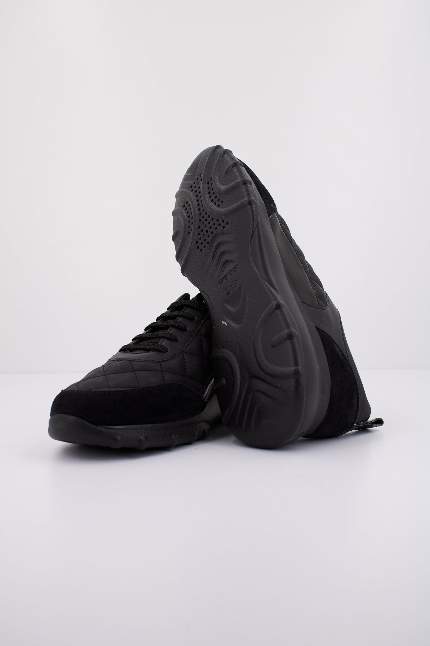 GEOX D ALLENIEE en color NEGRO (5)