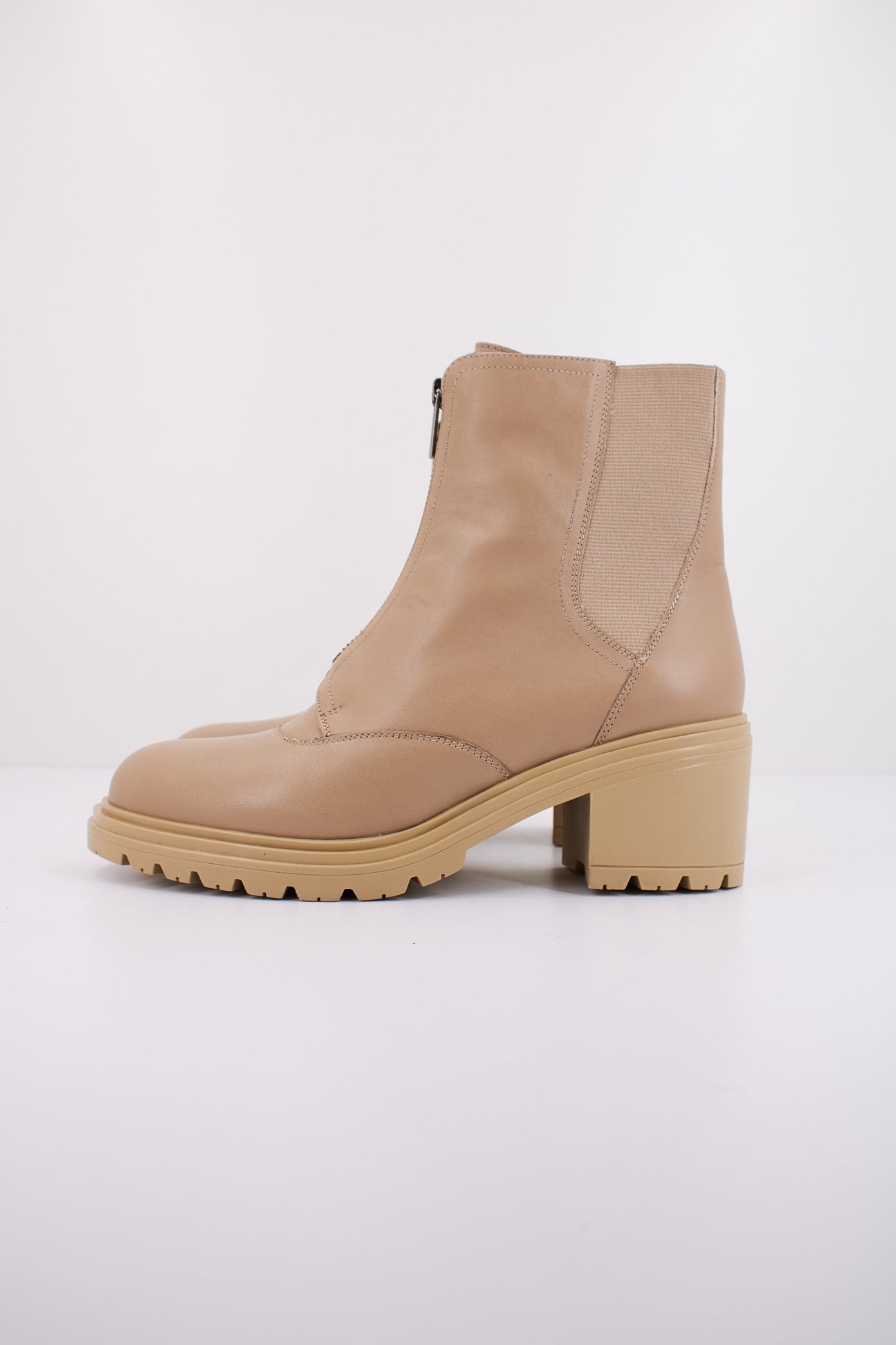 GEOX en color BEIS (1)