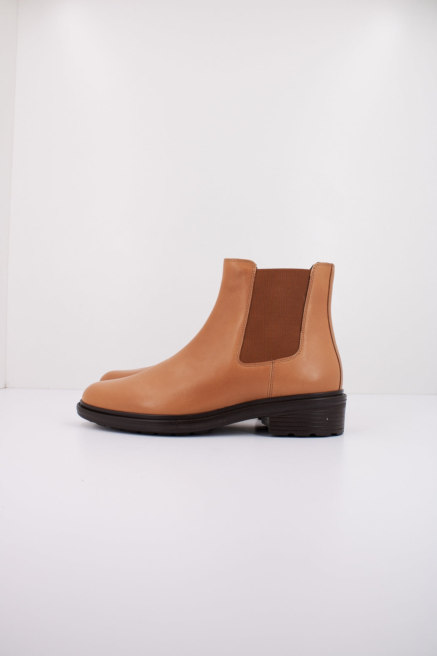 GEOX D WALK PLEASURE en color MARRON (1)