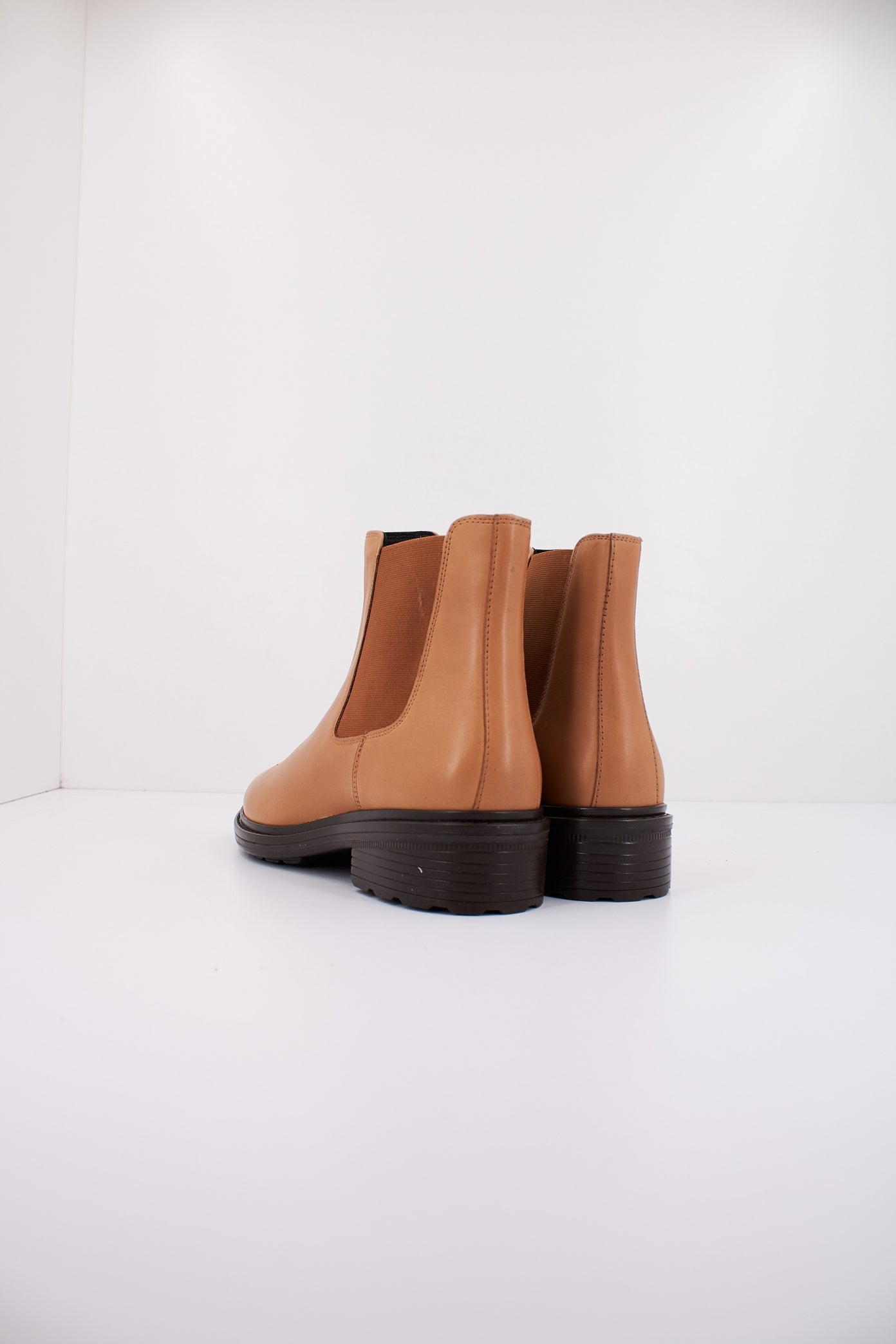 GEOX D WALK PLEASURE en color MARRON (4)