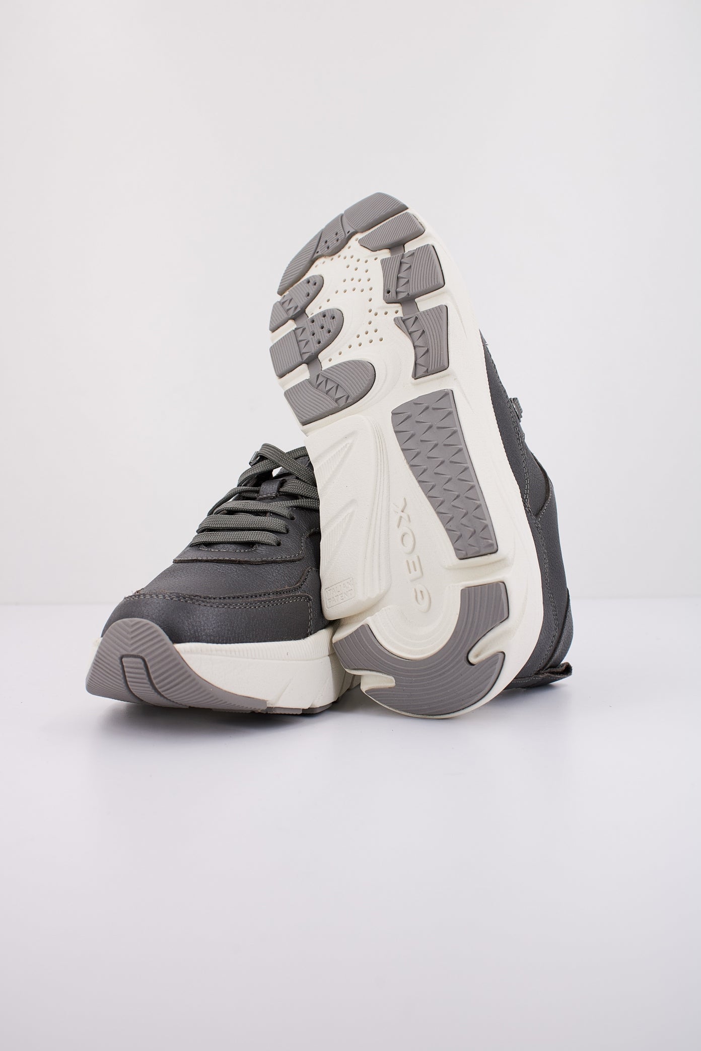 GEOX en color GRIS (5)