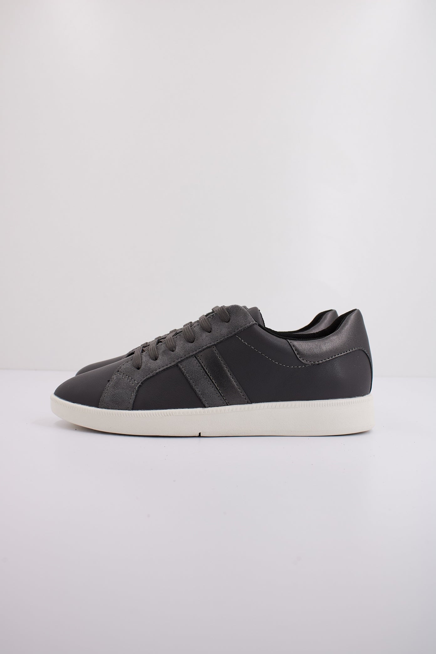 GEOX D MELEDA en color GRIS (1)