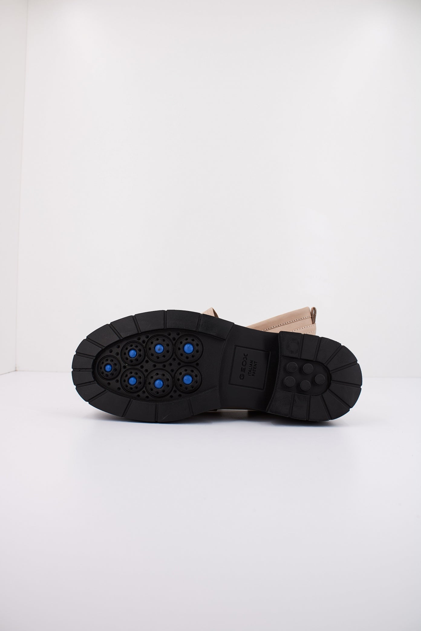 GEOX D SPHERICA EC en color BEIS (5)