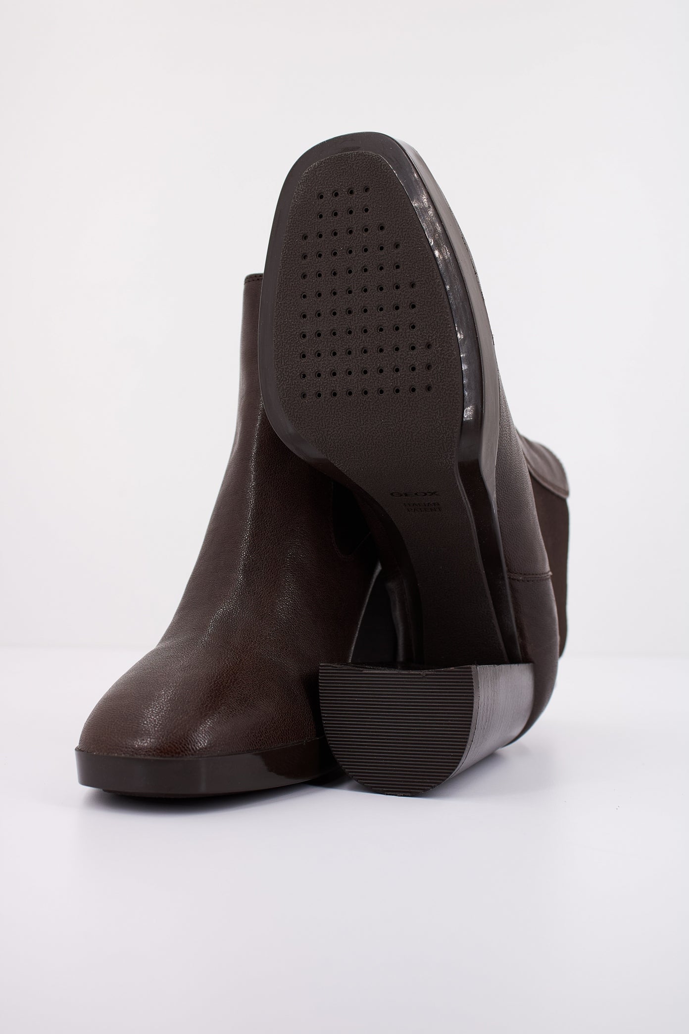 GEOX D TEULADA en color MARRON (5)