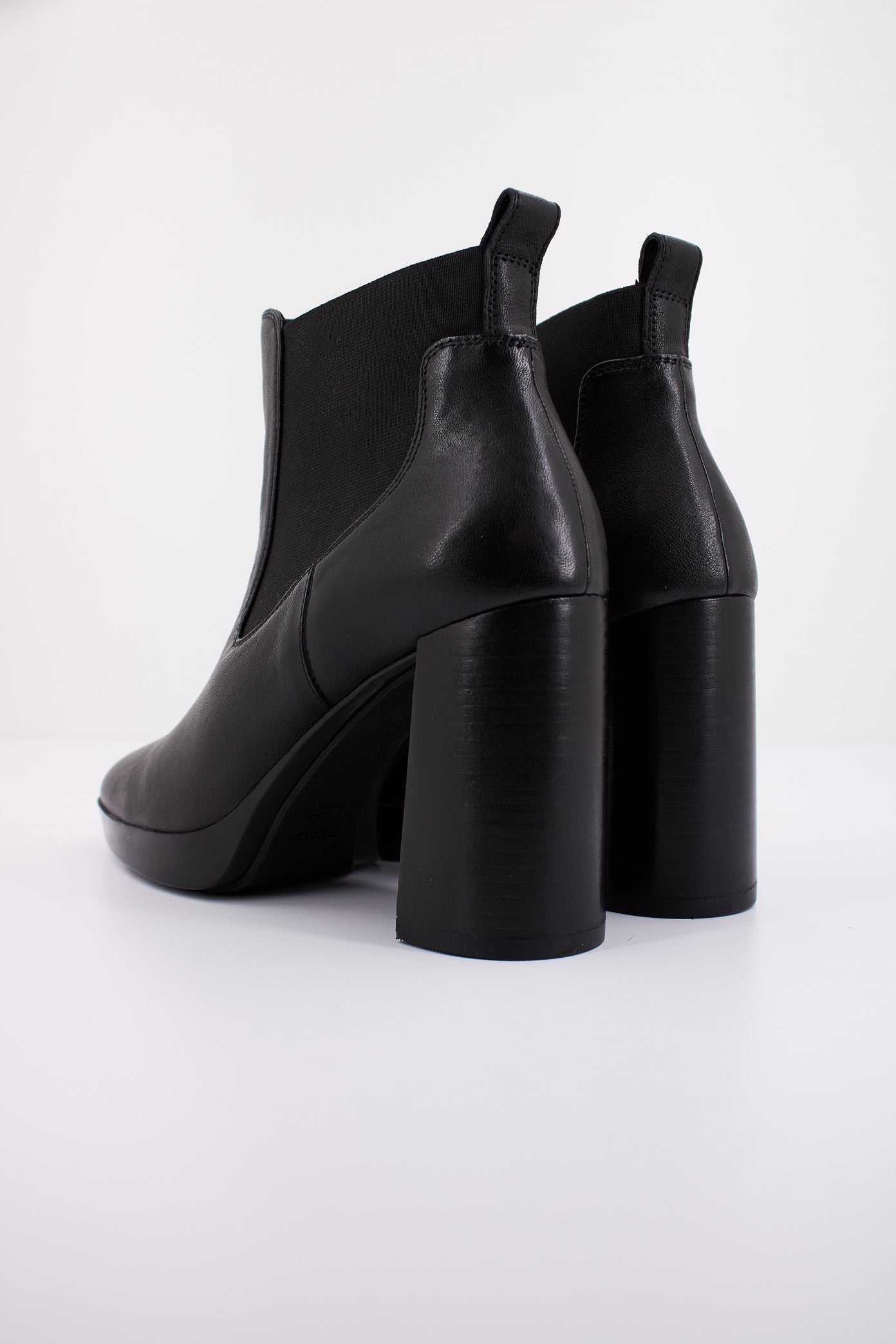 GEOX D TEULADA en color NEGRO (4)