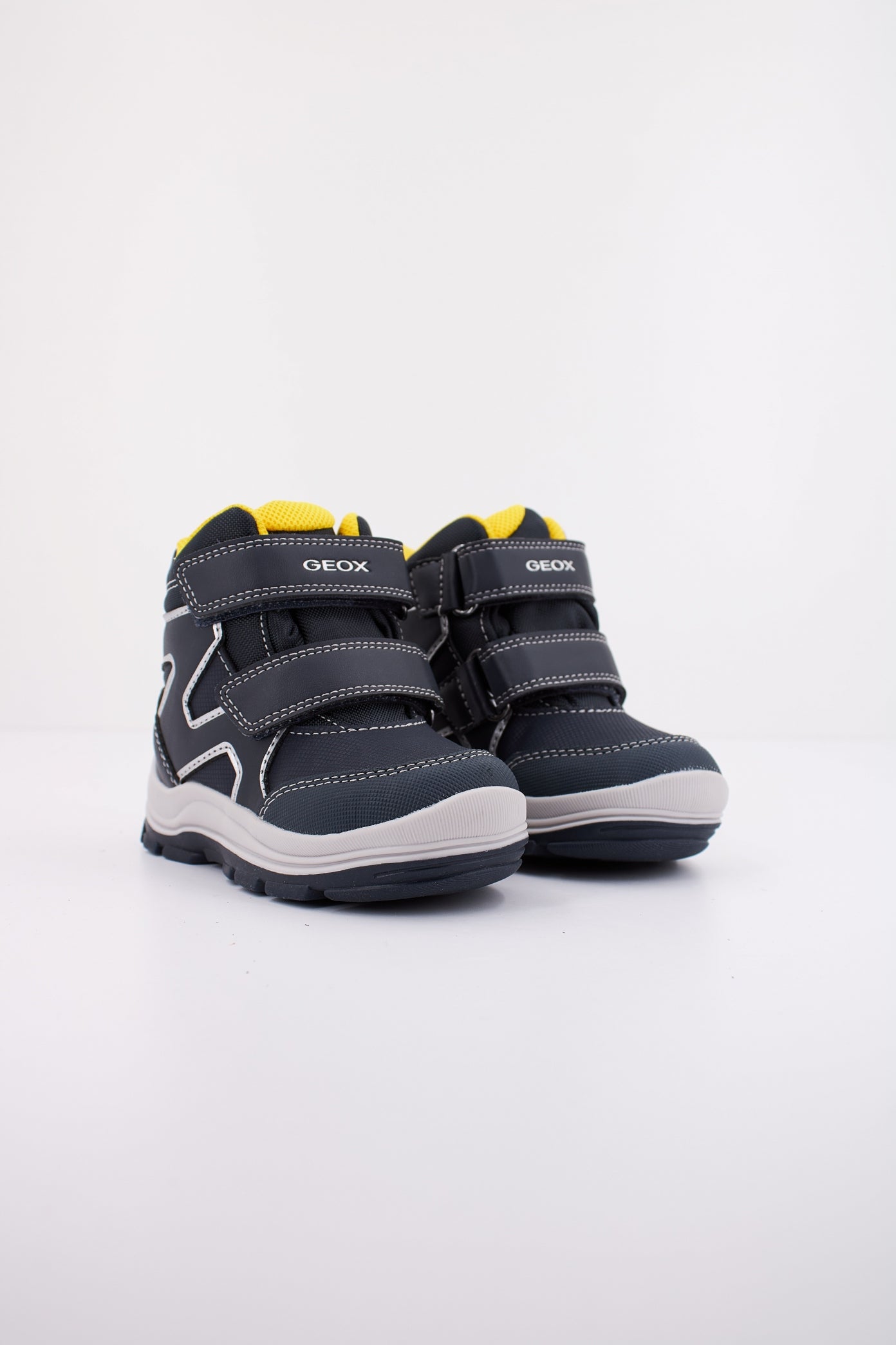 GEOX B FLANFIL BOY B ABX en color GRIS (2)