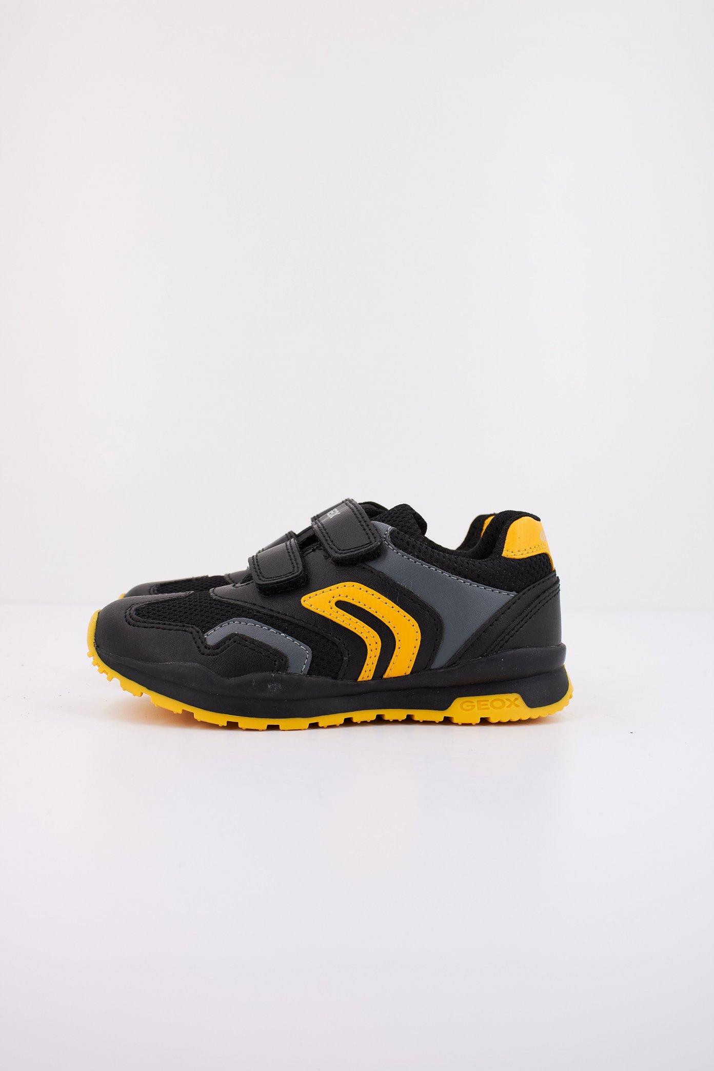 GEOX J PAVEL en color NEGRO (1)