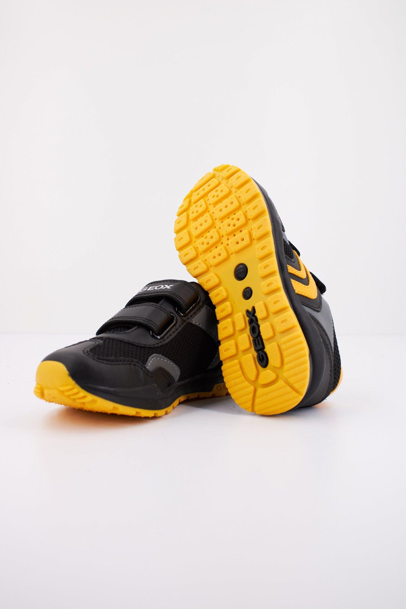 GEOX J PAVEL en color NEGRO (5)