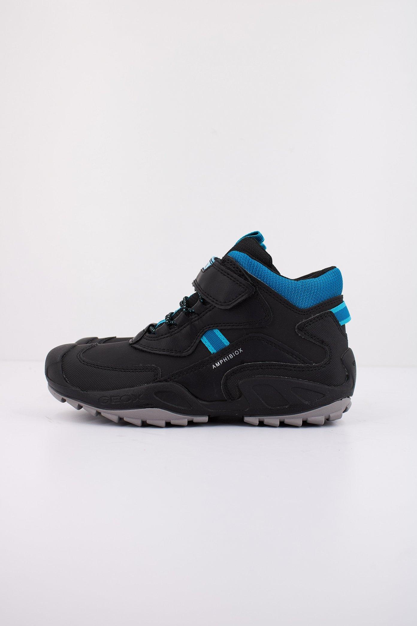 GEOX J NEW SAVAGE BOY B A en color NEGRO (1)