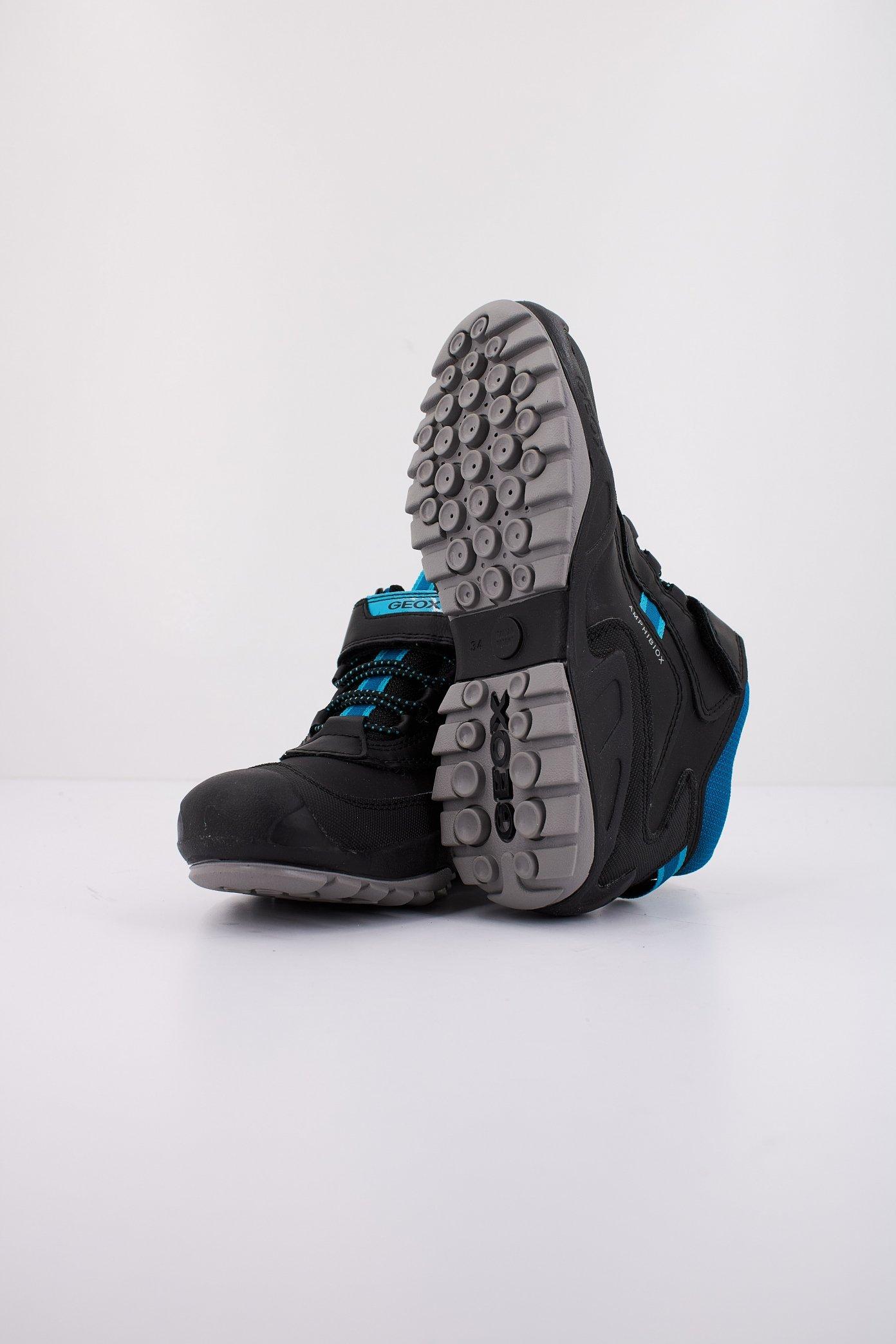 GEOX J NEW SAVAGE BOY B A en color NEGRO (5)