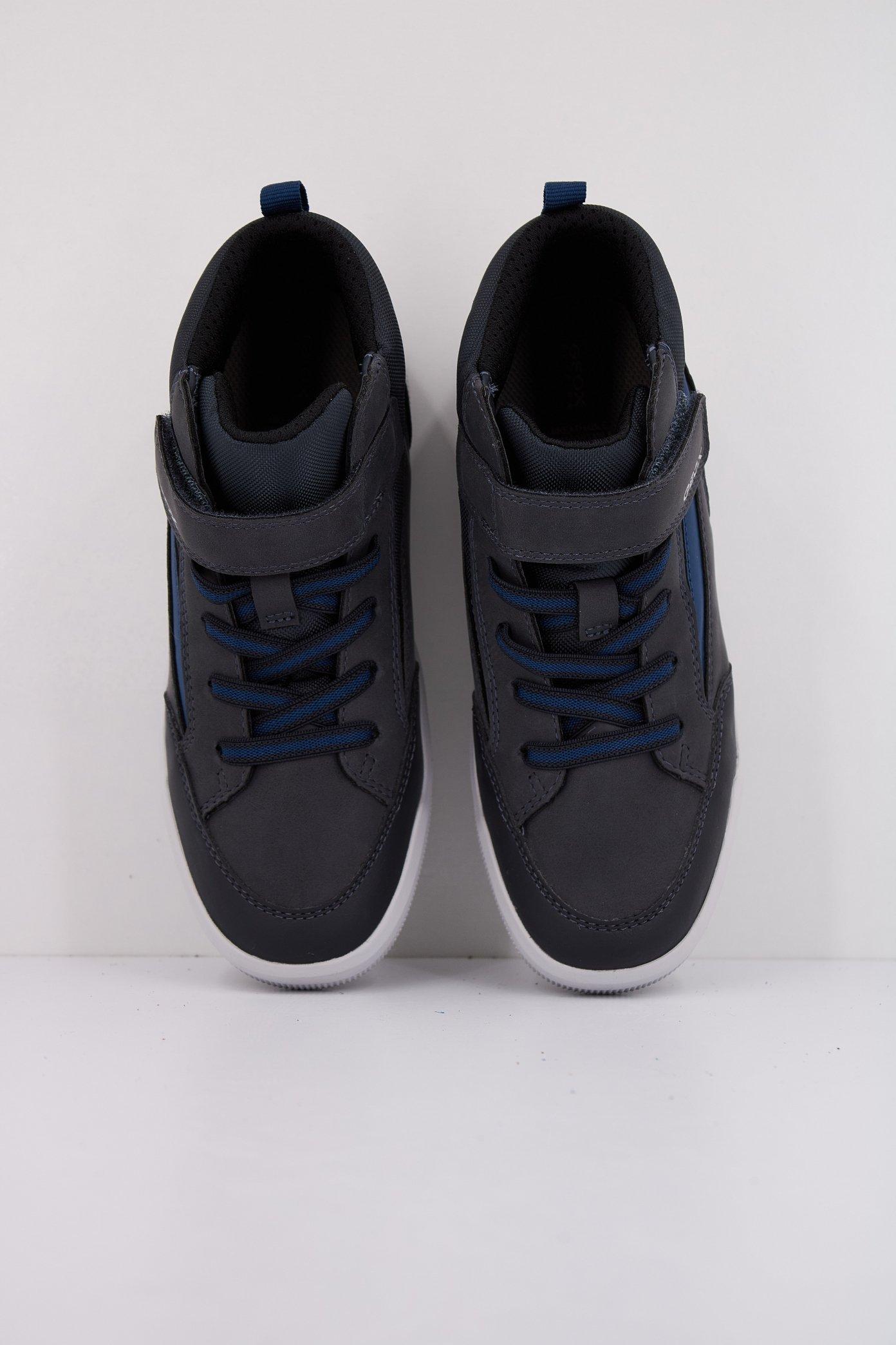 GEOX J ARZACH en color GRIS (3)