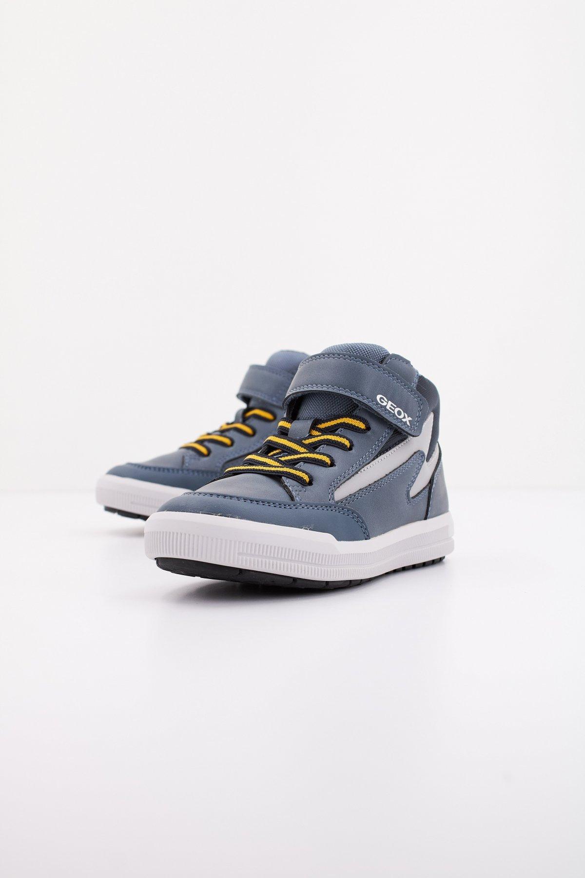 GEOX J ARZACH en color GRIS (2)