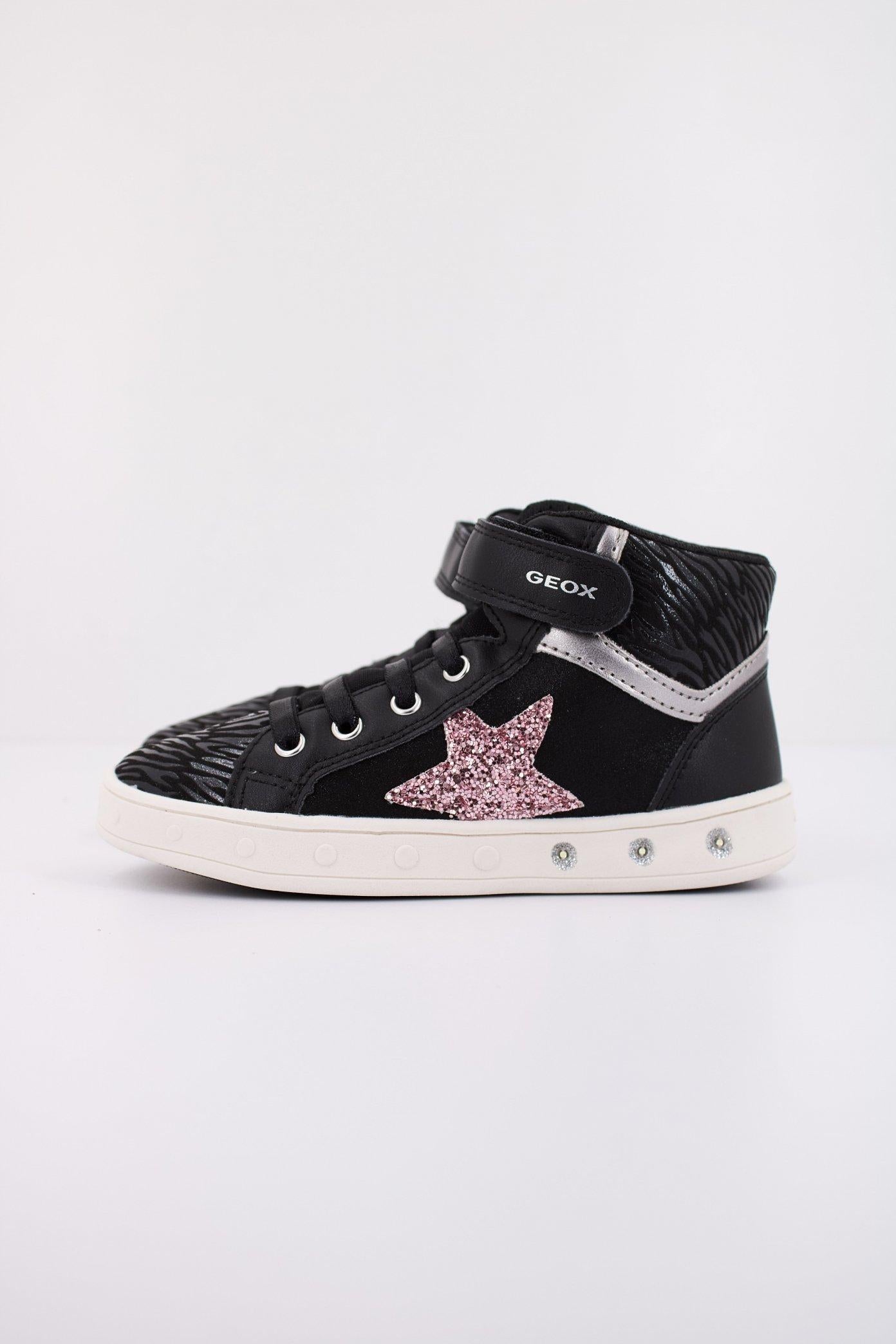 GEOX J SKYLIN en color NEGRO (1)