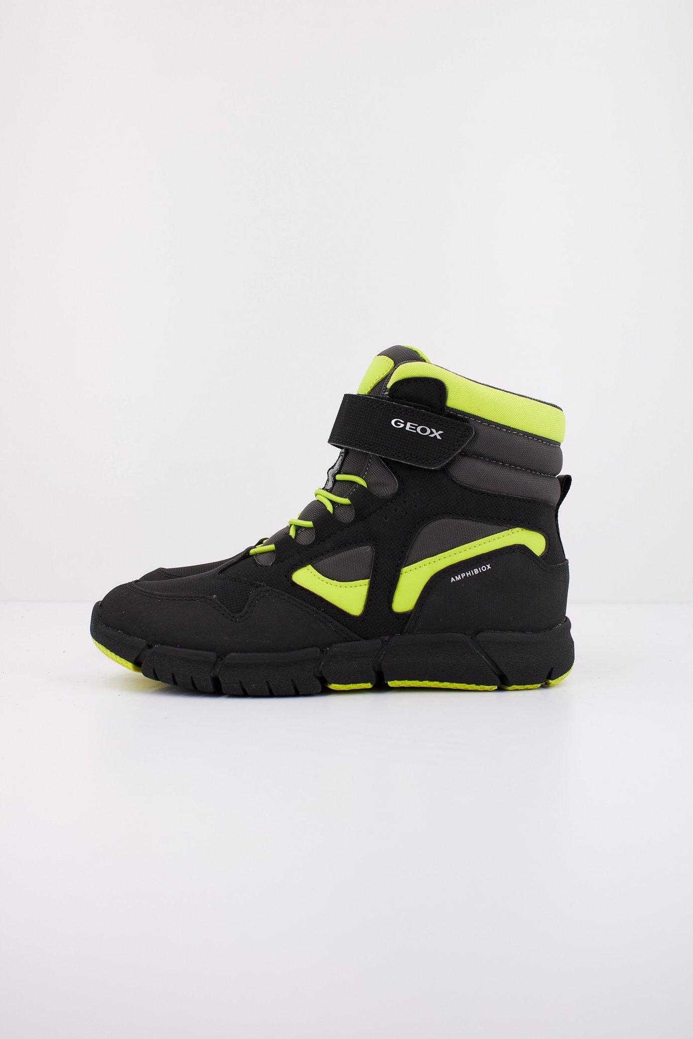 GEOX J FLEXYPER BOY B ABX en color NEGRO (1)
