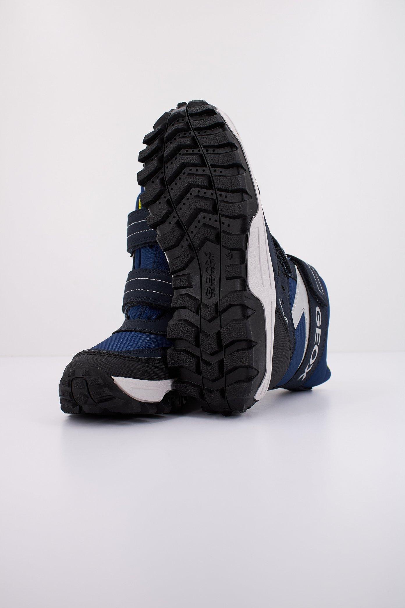 GEOX J HIMALAYA BOY B ABX en color AZUL (5)
