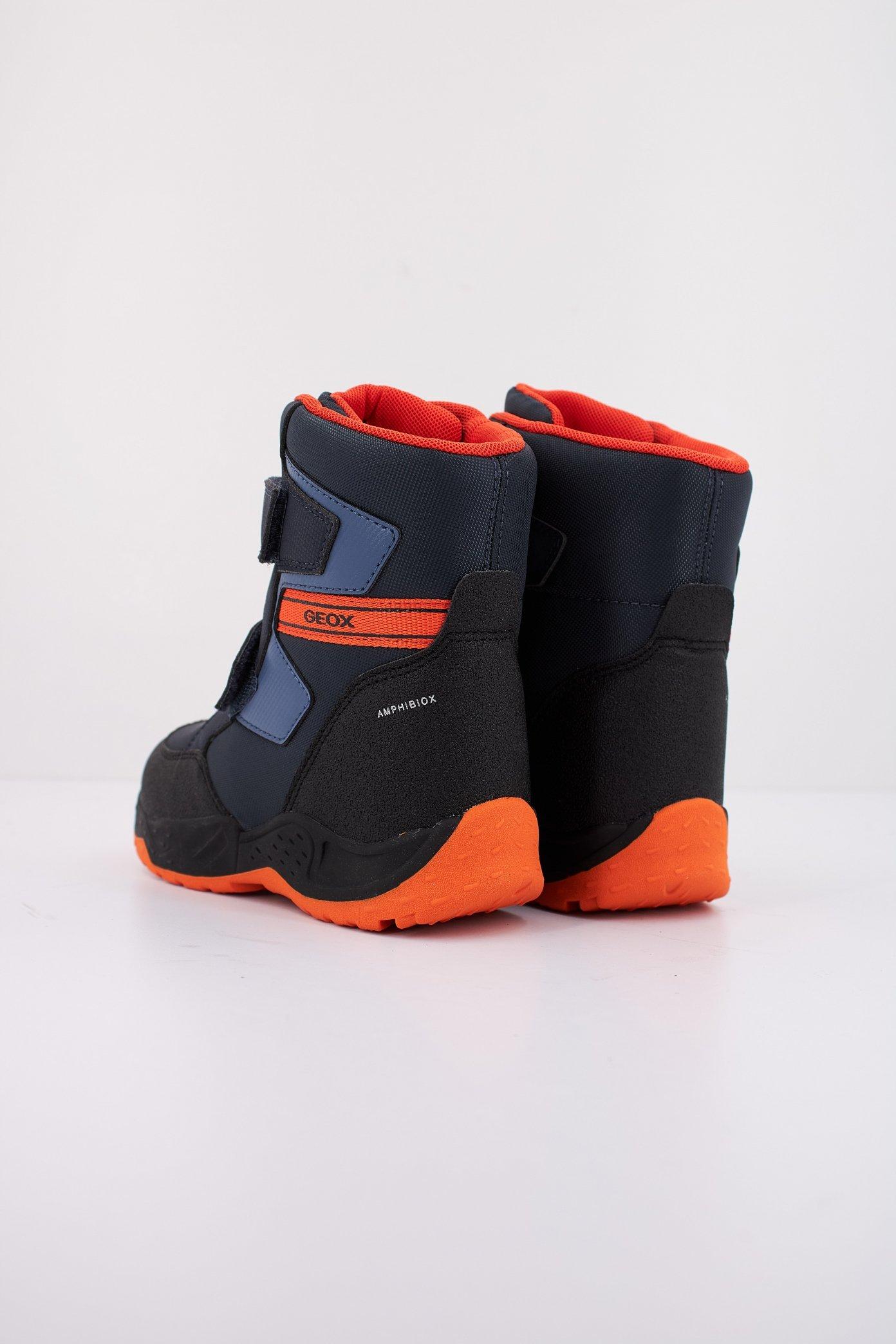 GEOX J SENTIERO BOY B ABX en color AZUL (4)