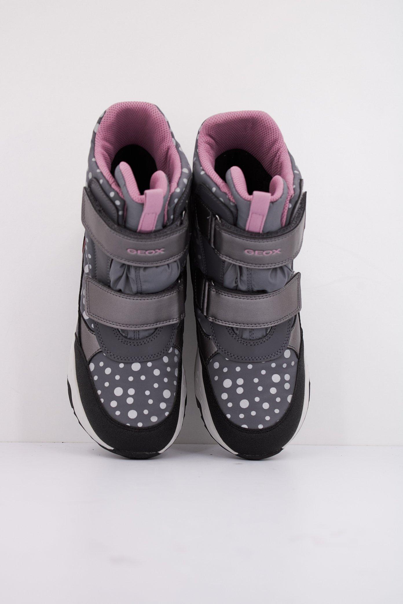 GEOX J SENTIERO GIRL B AB en color GRIS (3)
