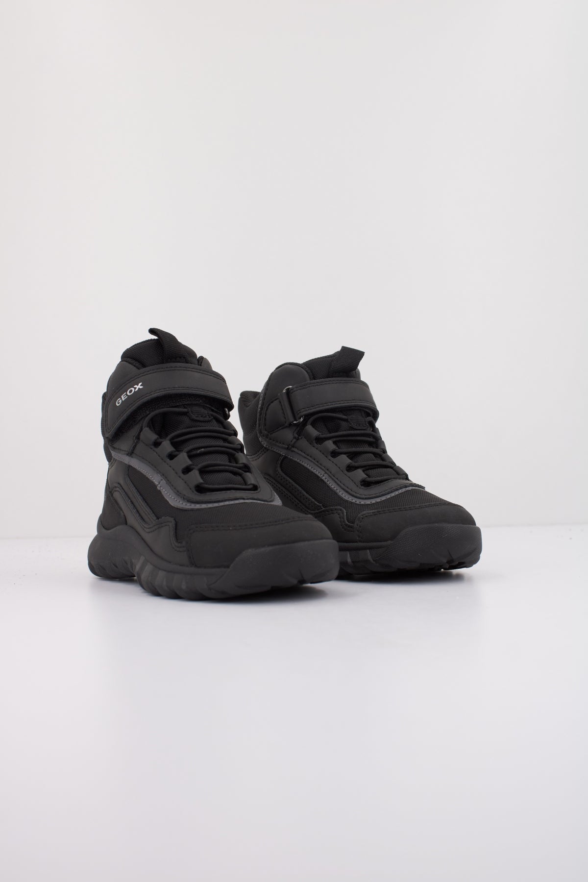 GEOX J SIMBYOS BOY B ABX en color NEGRO (2)