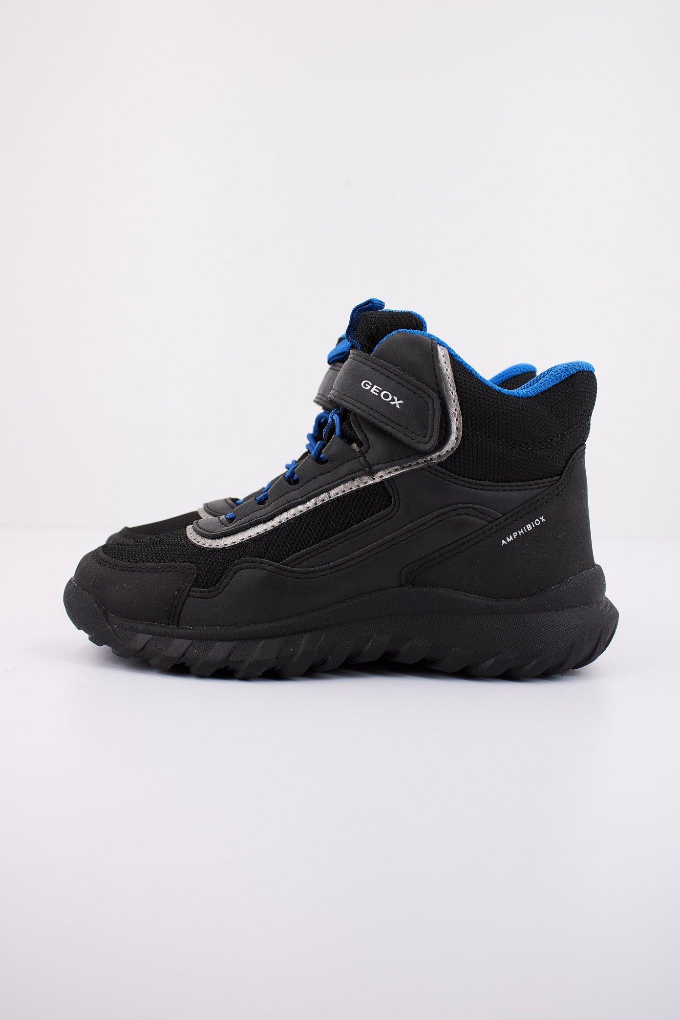 GEOX J SIMBYOS BOY B ABX en color NEGRO (1)