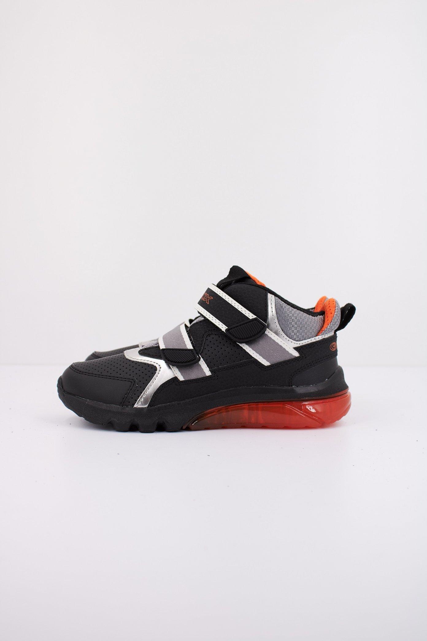GEOX J CIBERDRON en color NEGRO (1)