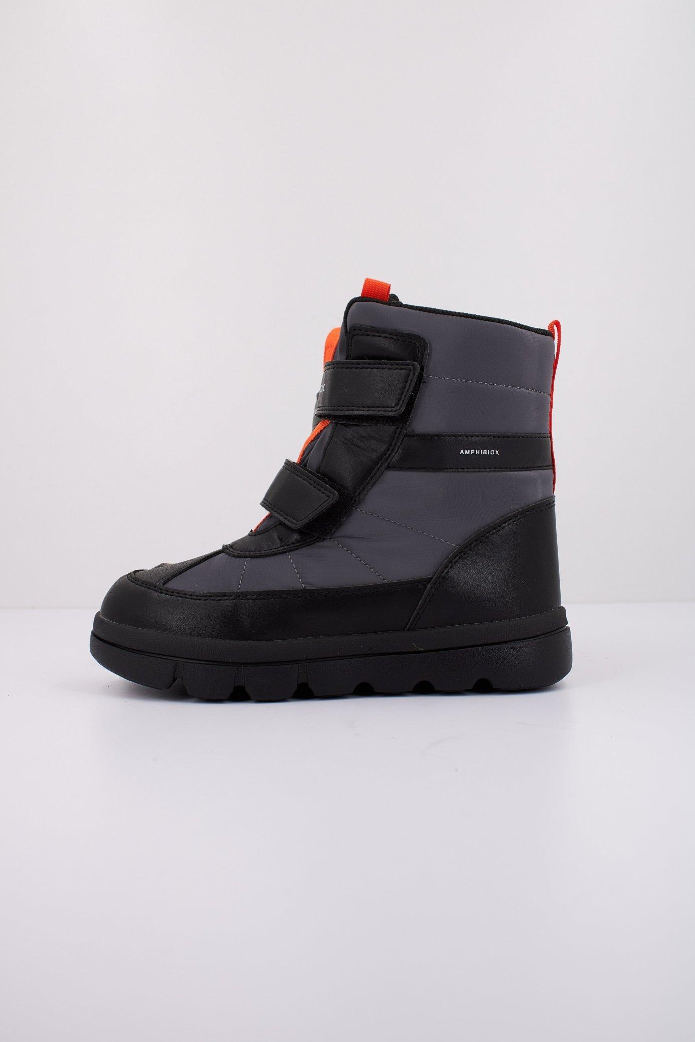 GEOX J WILLABOOM en color NEGRO (1)