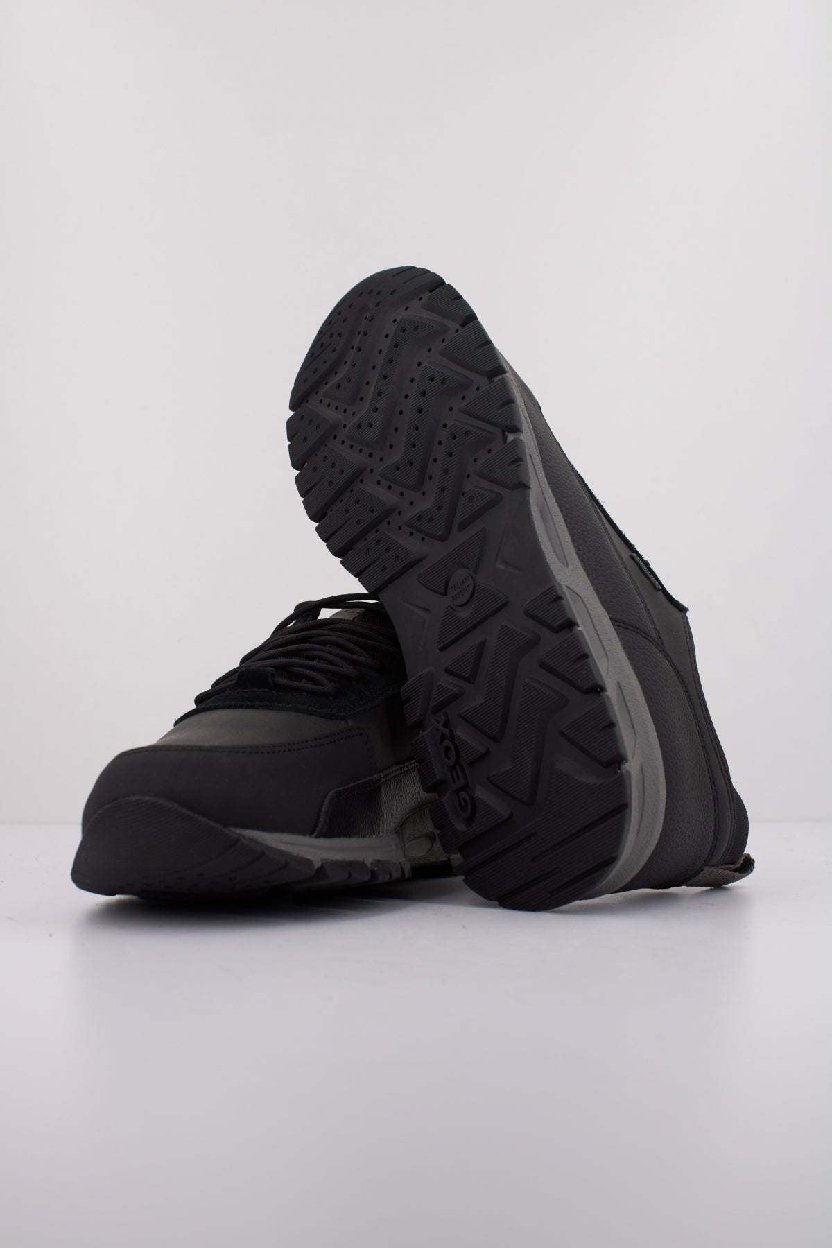 GEOX U DORAY en color NEGRO (5)