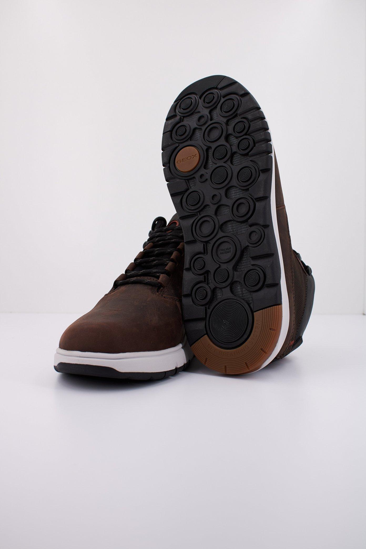 GEOX U AERANTIS en color MARRON (5)