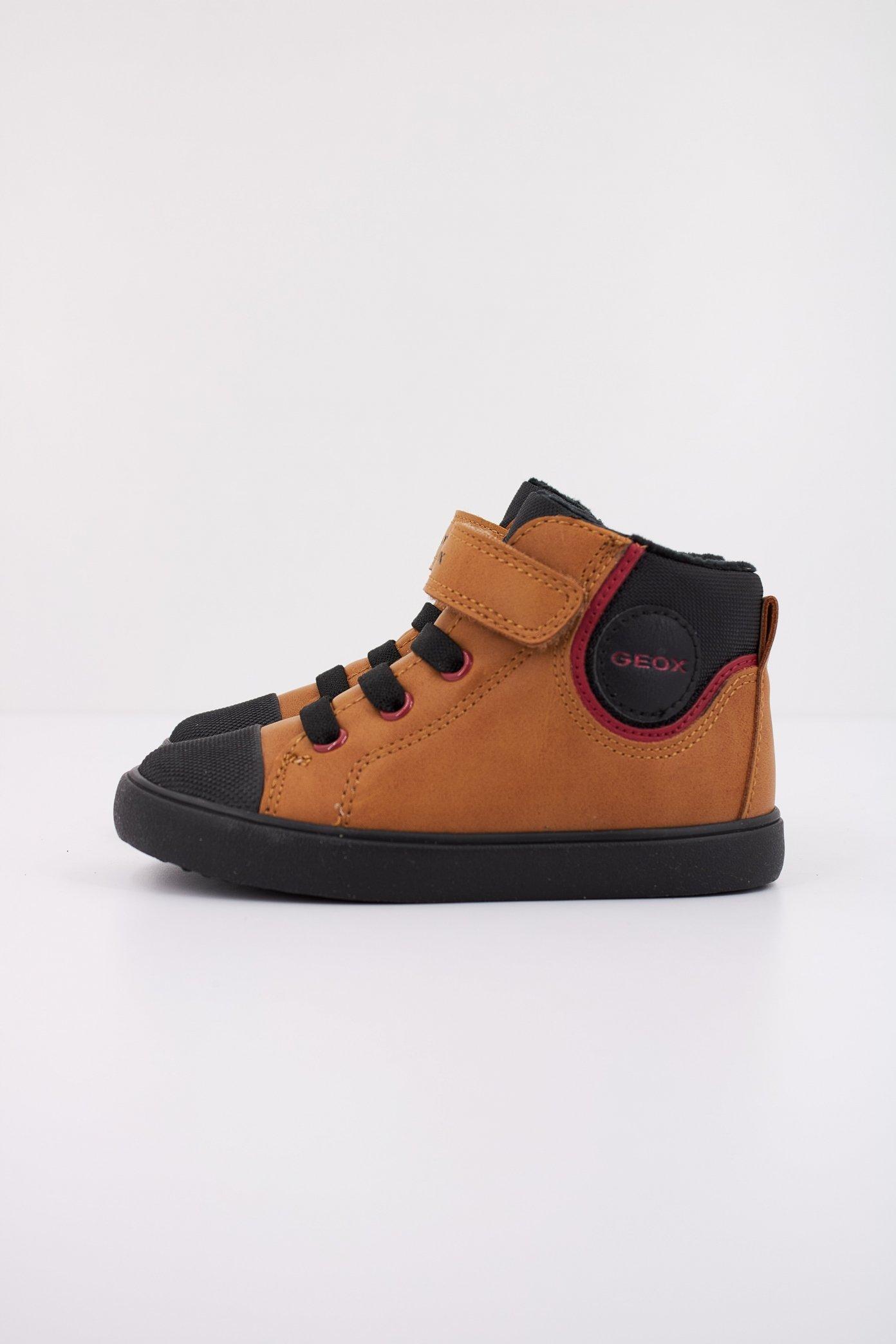 GEOX B GISLI en color MARRON (1)