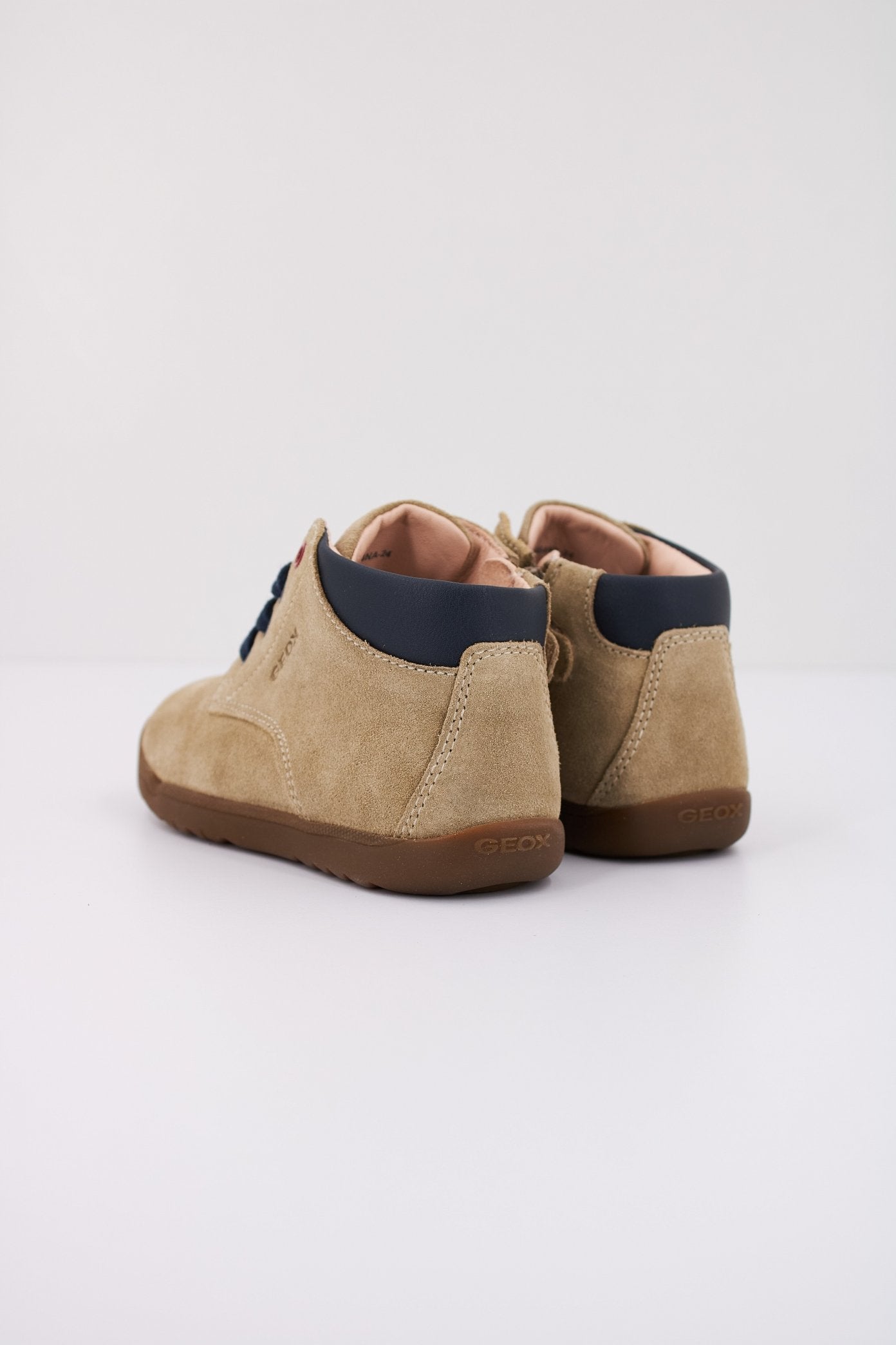 GEOX B MACCHIA en color BEIS (4)