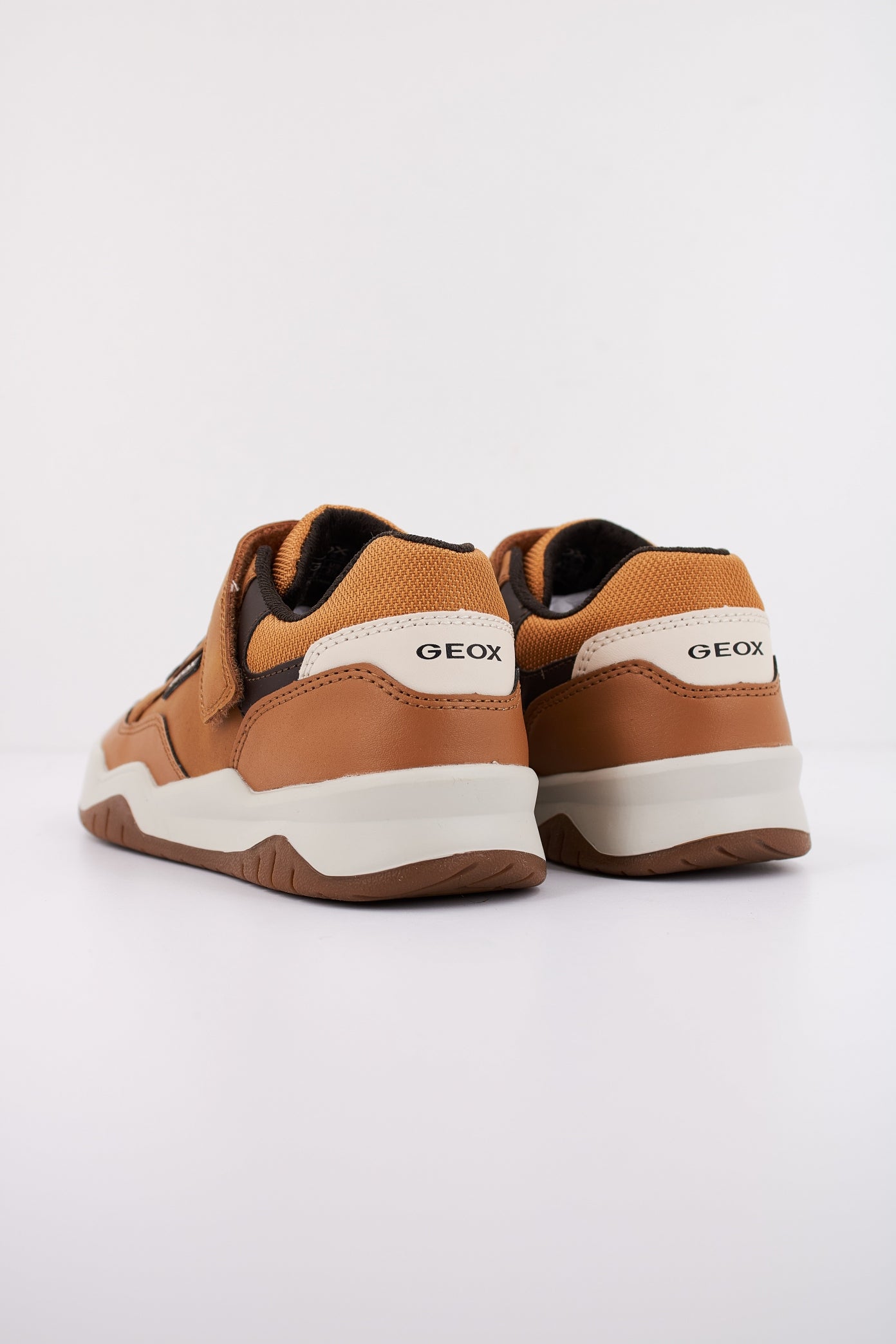 GEOX en color MARRON (4)