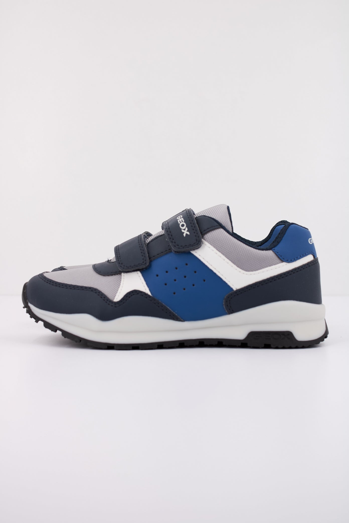 GEOX J PAVEL en color GRIS (1)