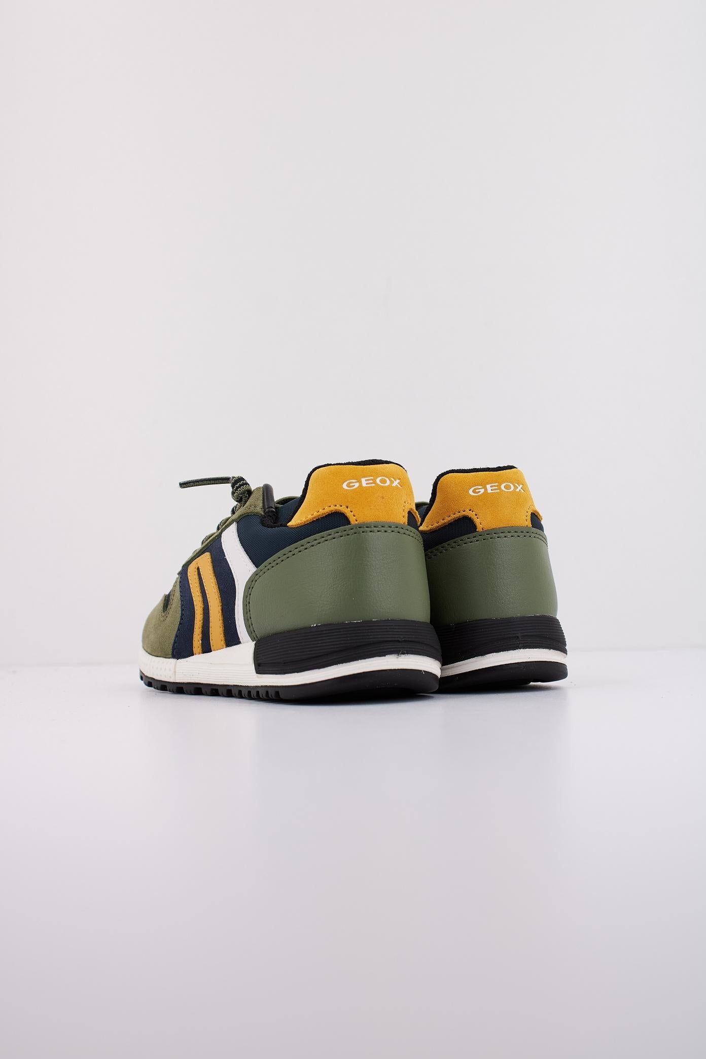 GEOX J ALBEN BOY en color VERDE (4)