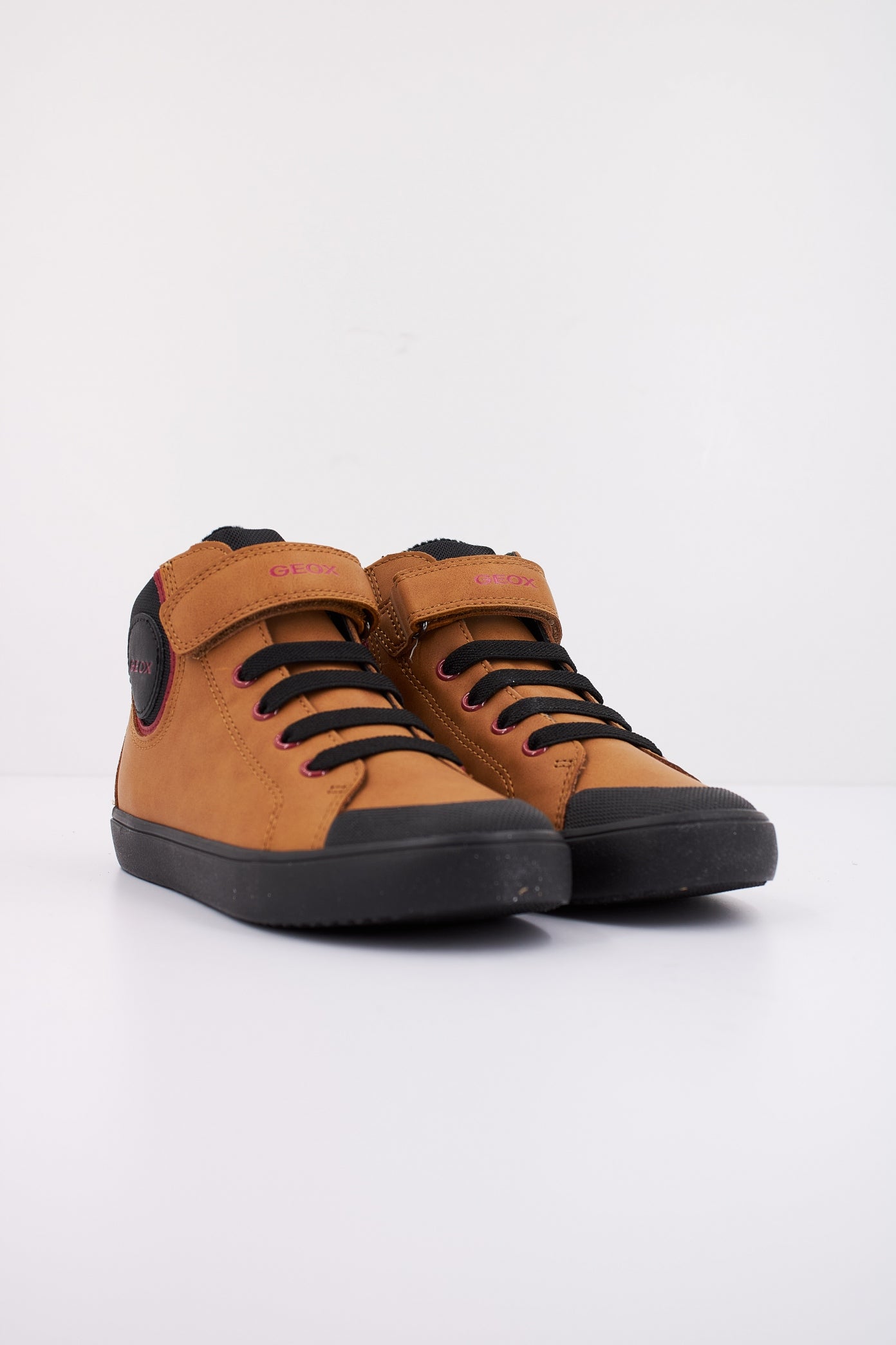 GEOX J GISLI en color MARRON CLARO (2)