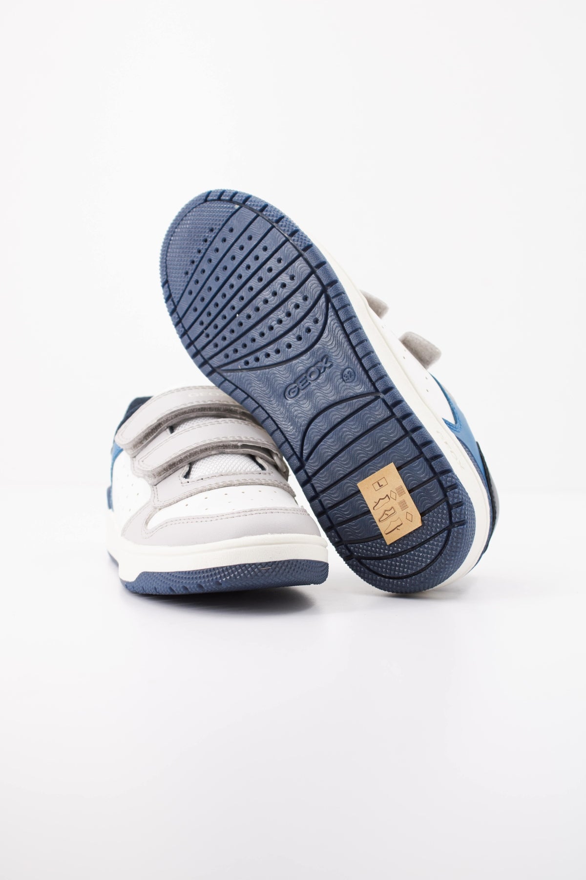 GEOX JLQA BC en color GRIS (5)