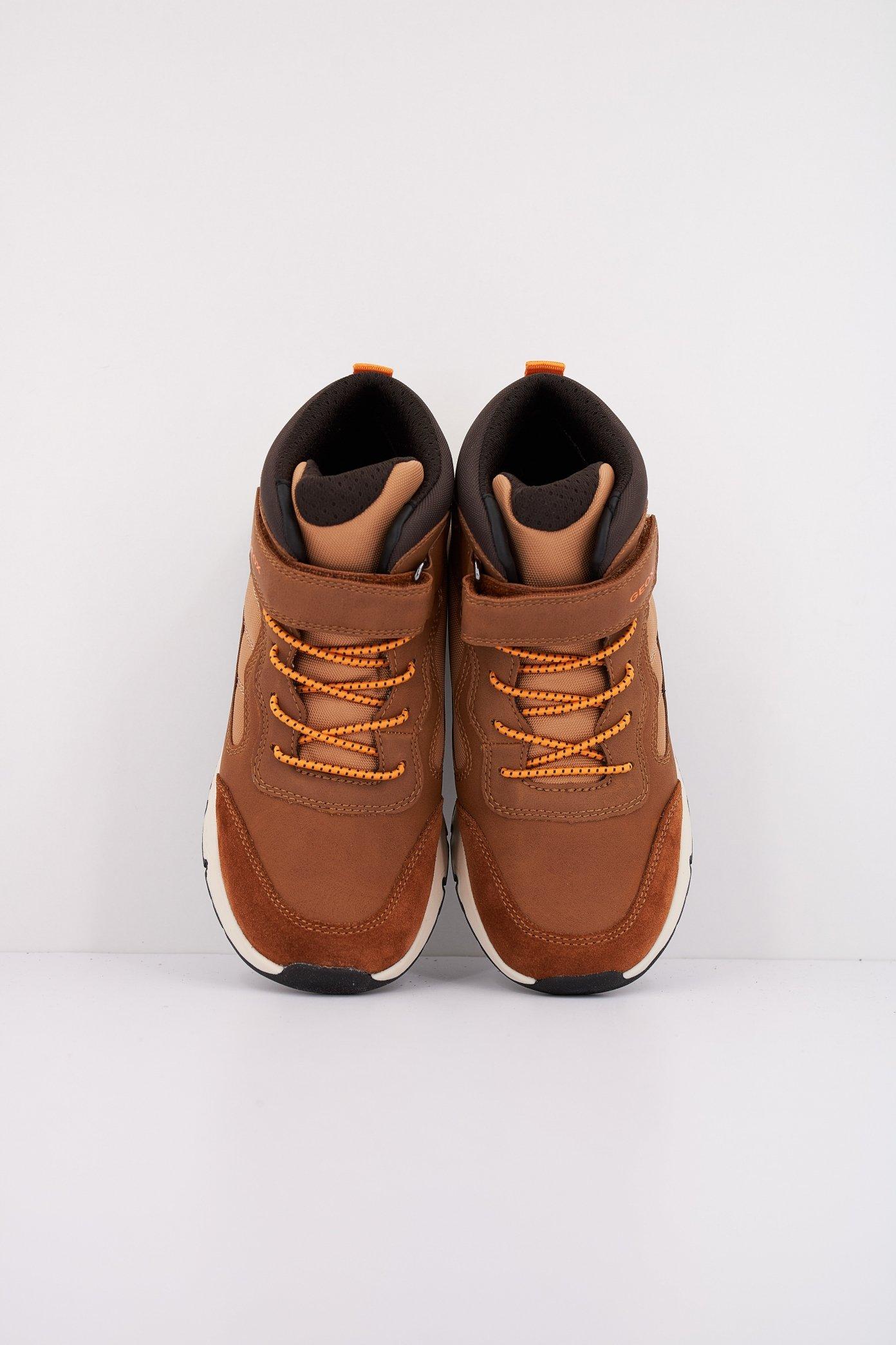 GEOX J ROONER en color MARRON (3)